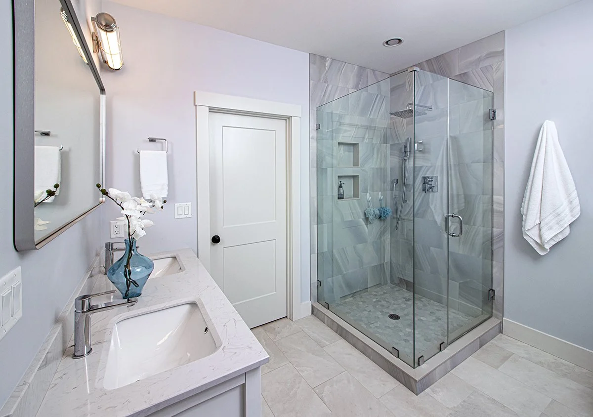 Interior-Design-Newburyport-Modern-Lakehouse-Bathroom-6.jpg