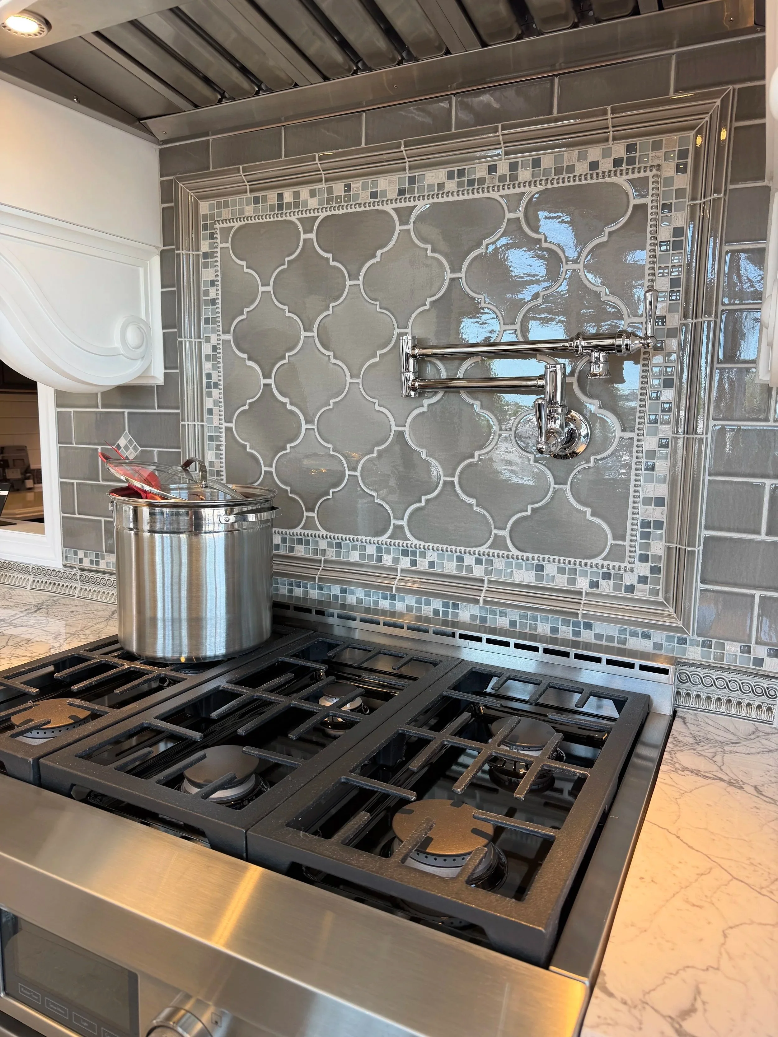 Ceramic &amp; Porcelain Tiles – Timeless Backsplash Magic