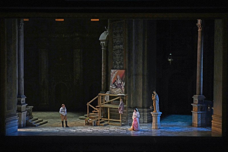 tosca075-L.jpg