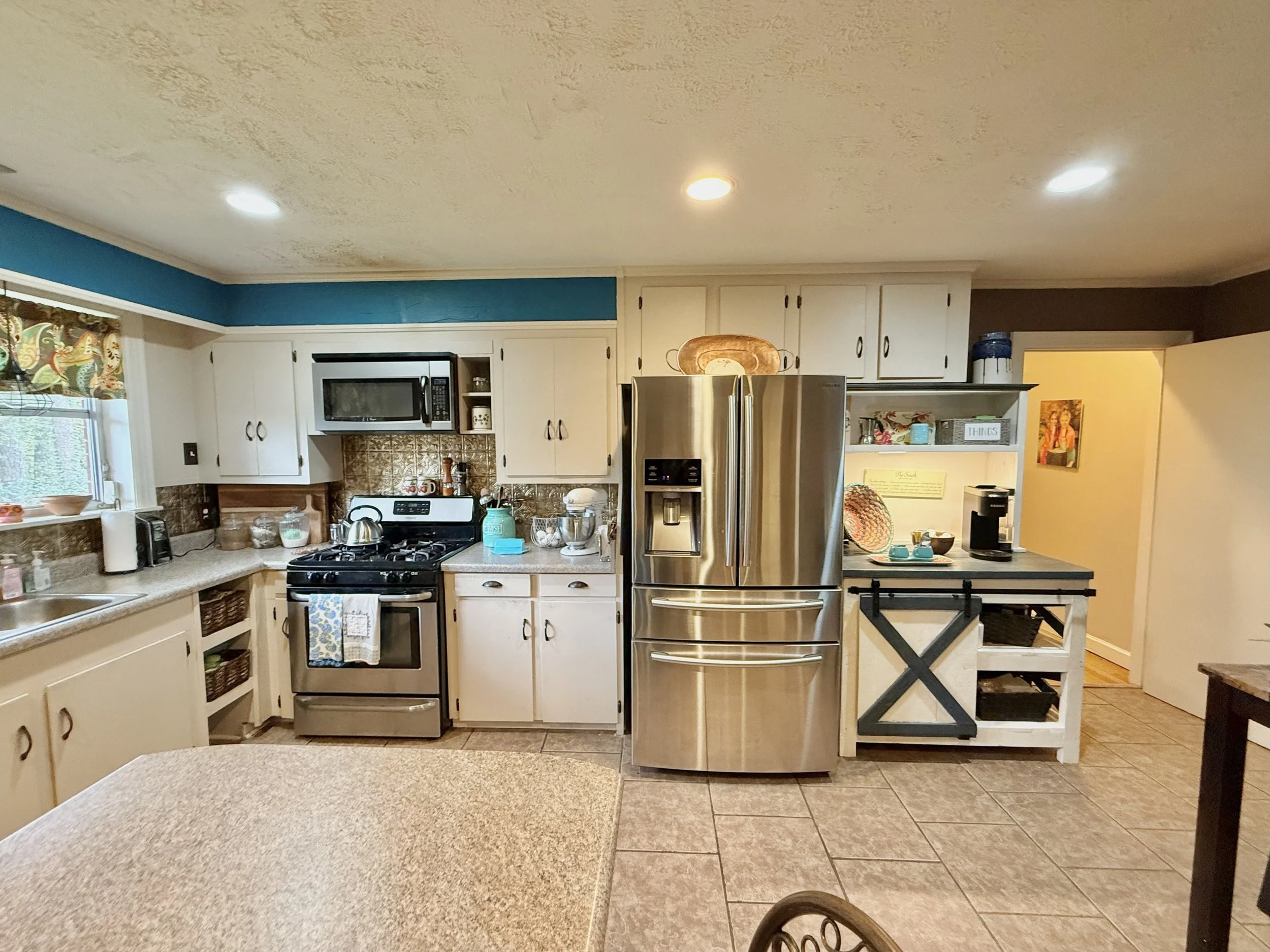 Kitchen (2).jpeg