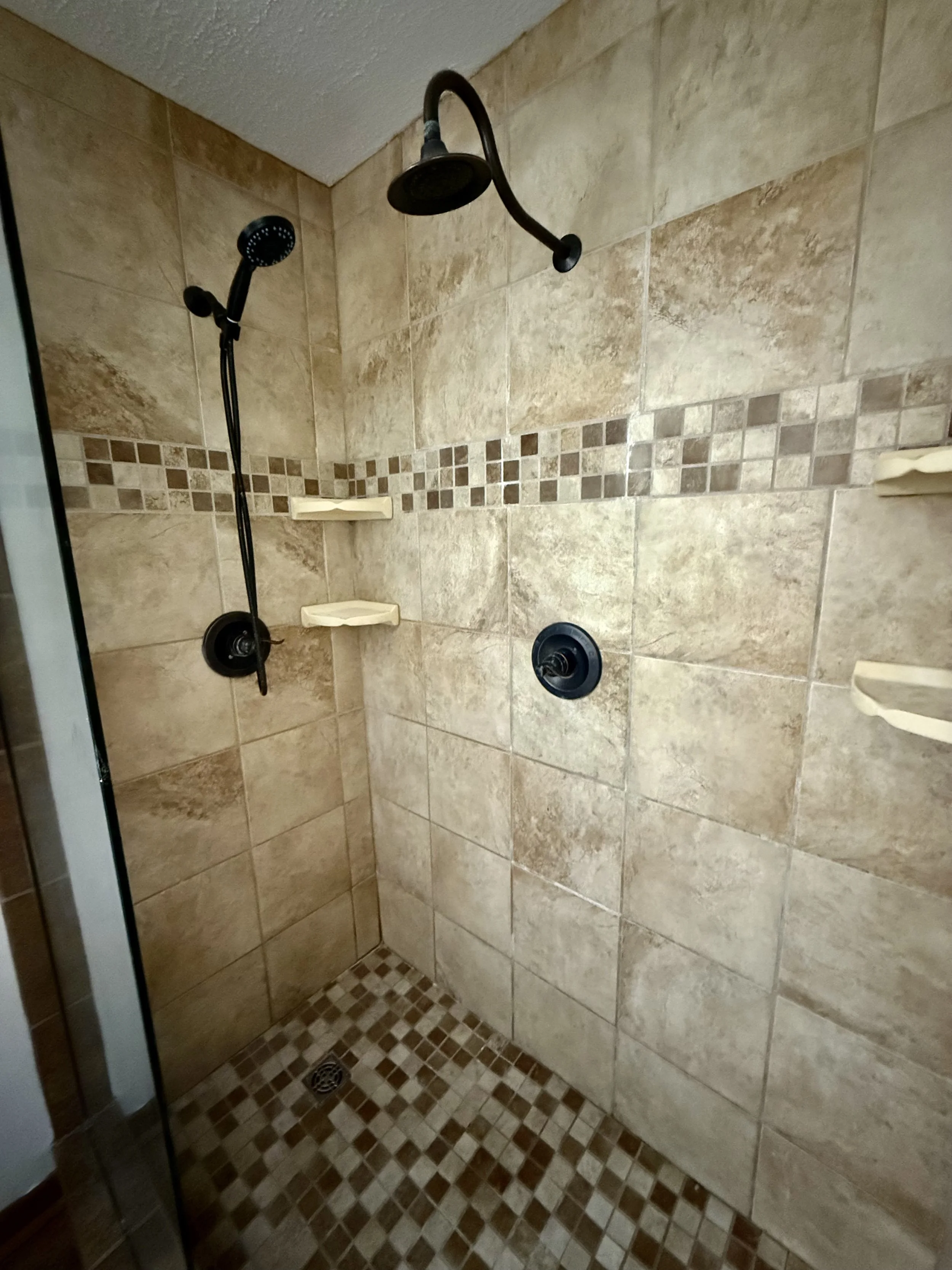10 Primary Bathroom 2.jpeg