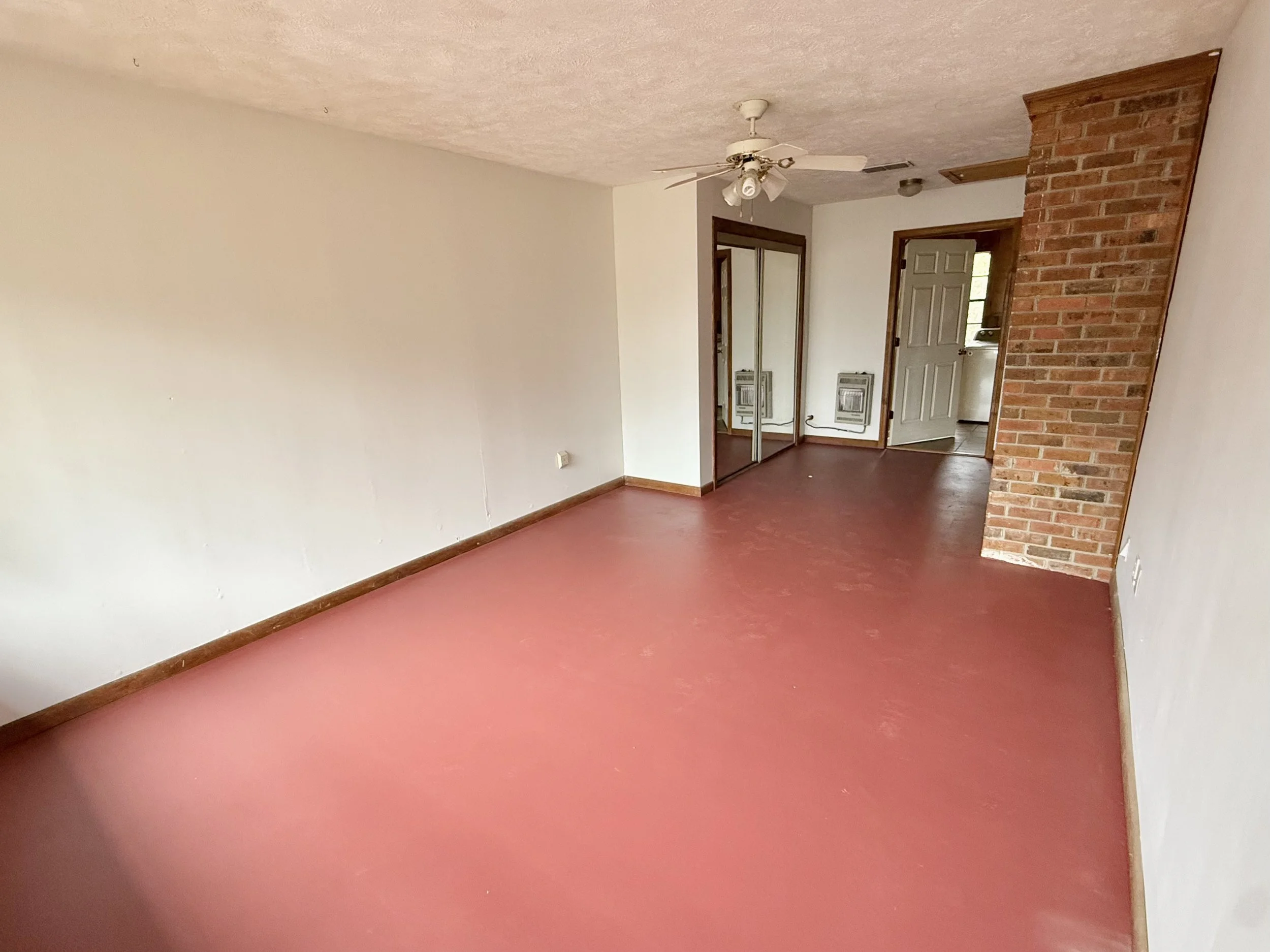 19 2nd Bedroom (3).jpeg