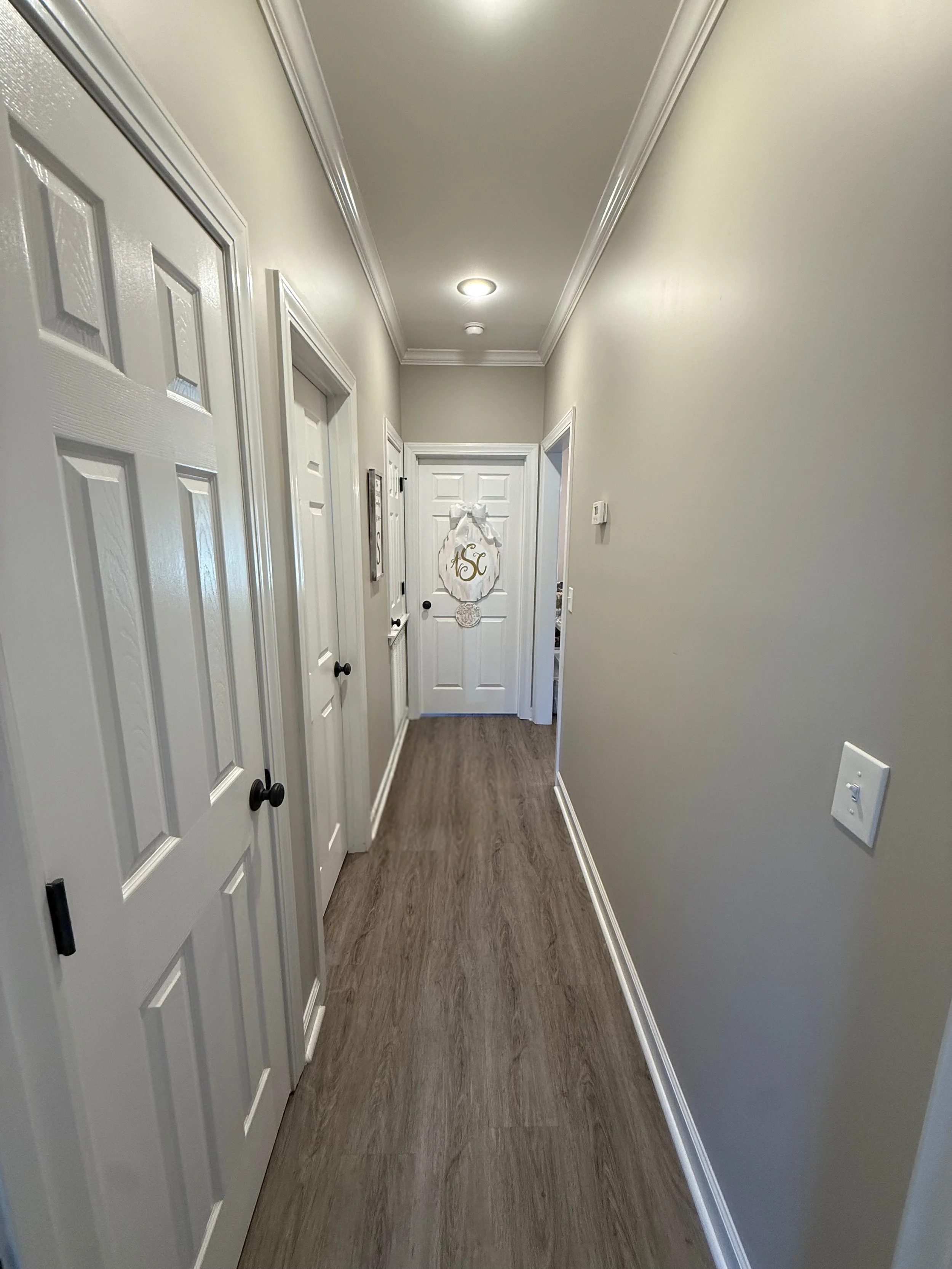 23 Hallway.jpeg