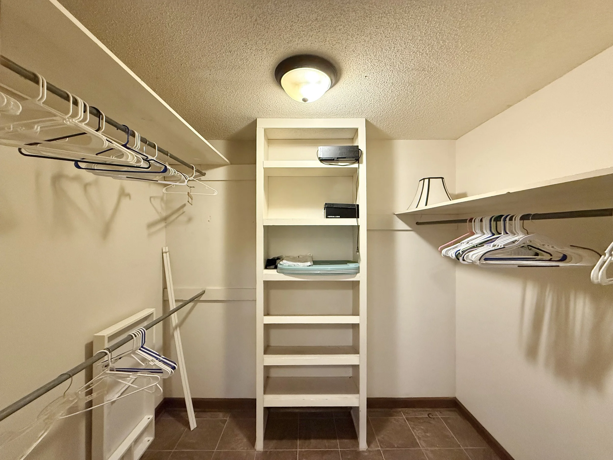 14 Primary Closet .jpeg