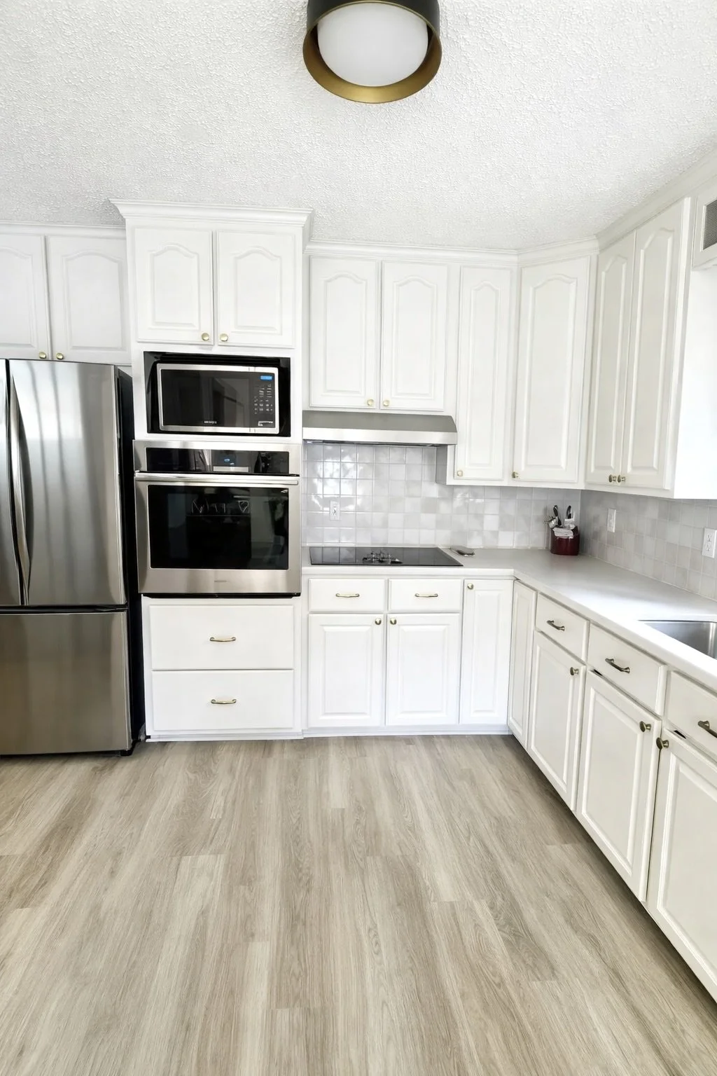 7 KITCHEN 2.jpeg