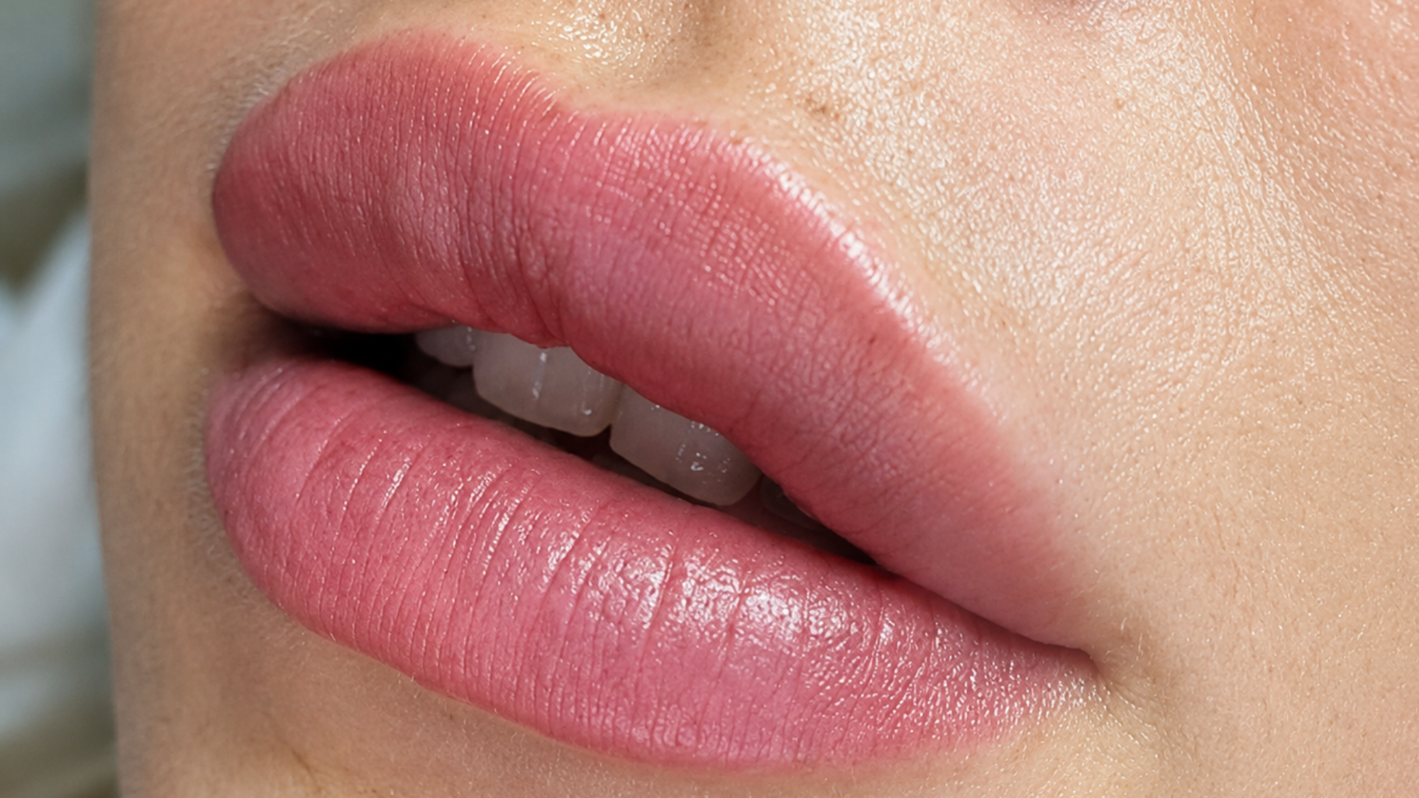 Soft Contour Lip Blush: The Secret Behind Effortlessly Beautiful Lips