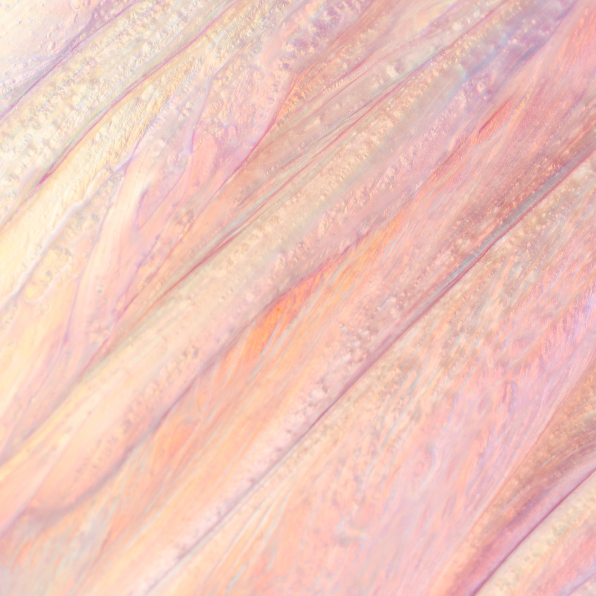 lumi-crystal-liquid-crystal-lip1.jpg