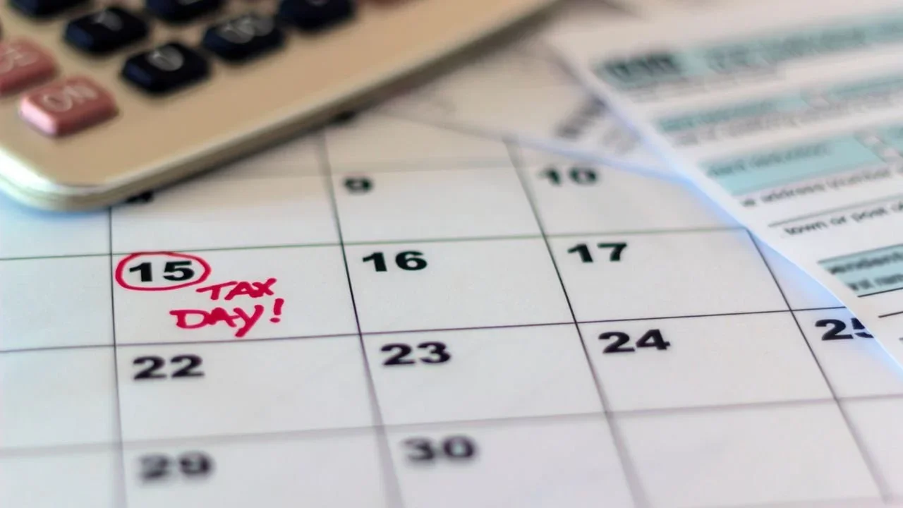 Smart Tax Strategies to Save Money and Reduce Stress