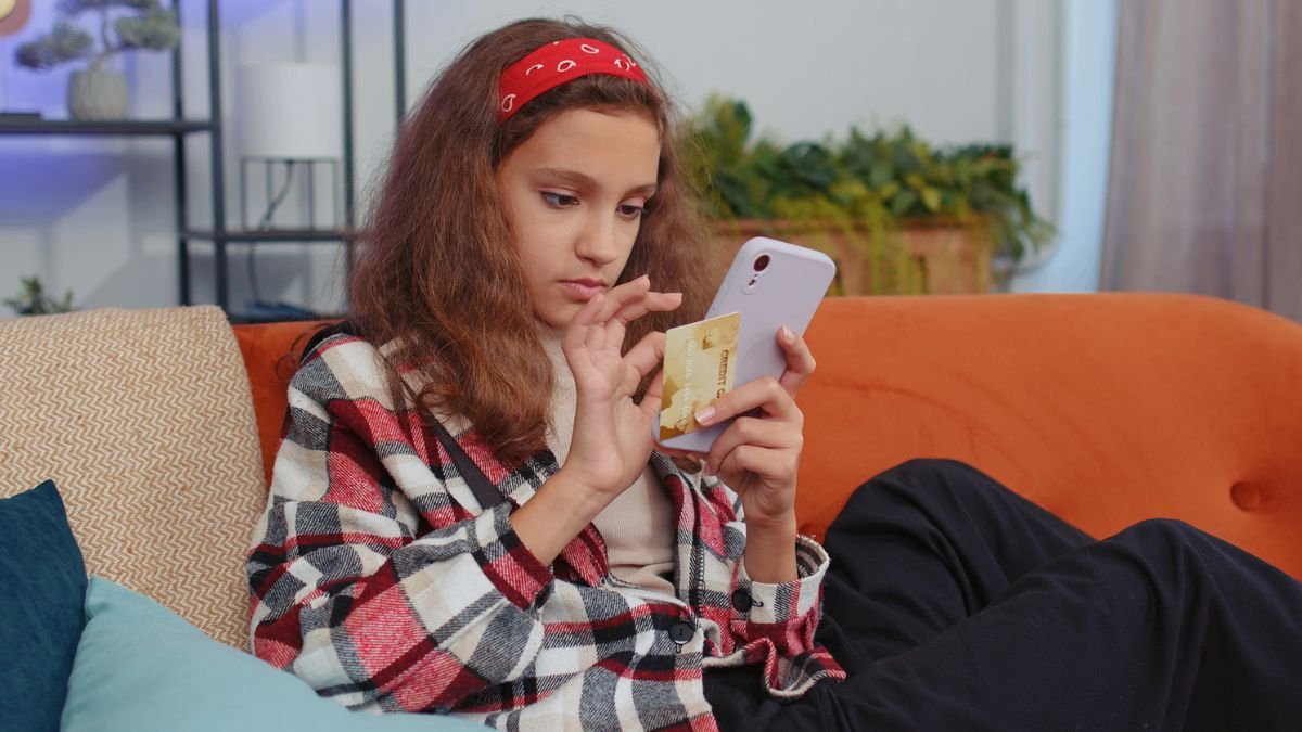 Teenagers Have No Idea What Money Actually Means