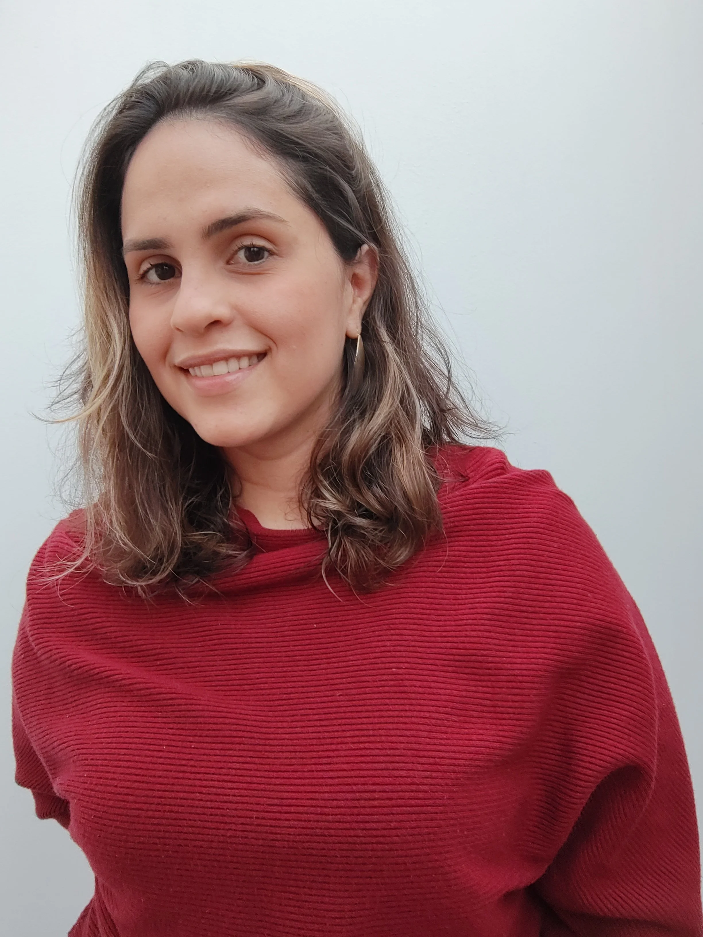 She is a Spanish tutor native from Latin America. She is profesional, kind and patiente. 