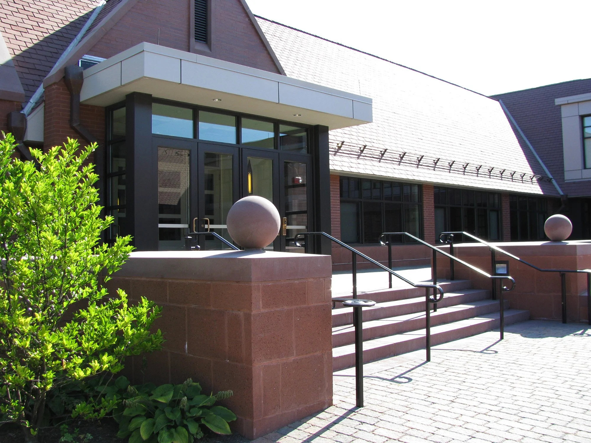 AOFS Student Center 3_Richter Cegan.jpg