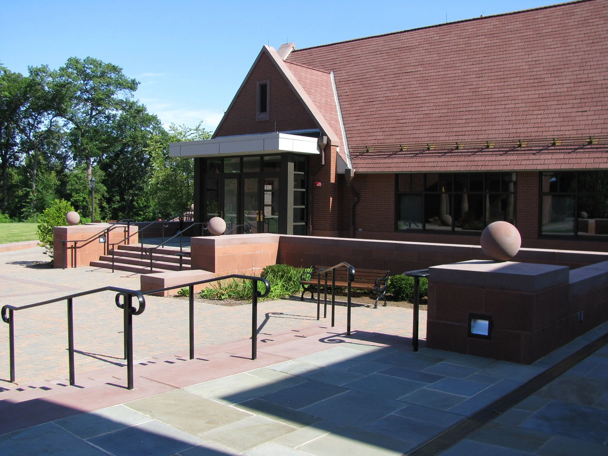 AOFS Student Center 4_Richter Cegan.jpg