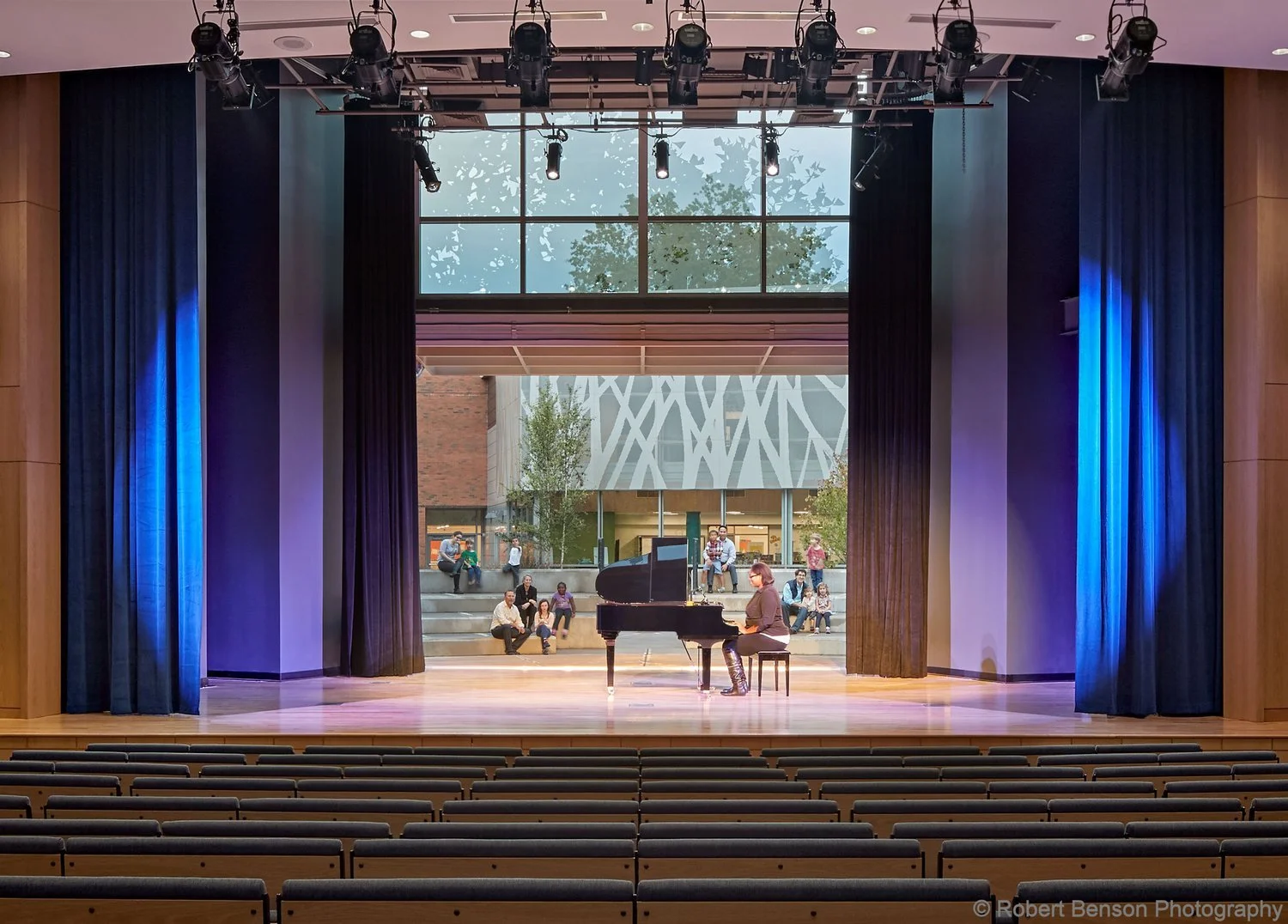Charter Oak International Academy 13_Richter Cegan.jpg