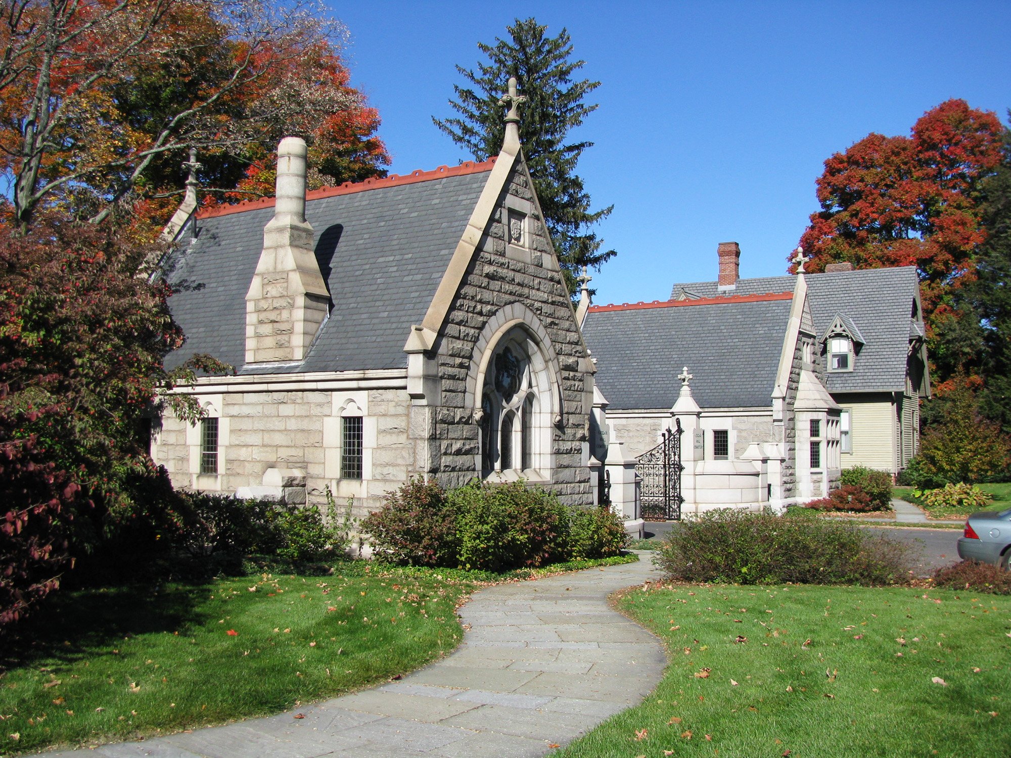 Cedar Hill Cemetery 6_Richter Cegan.jpg