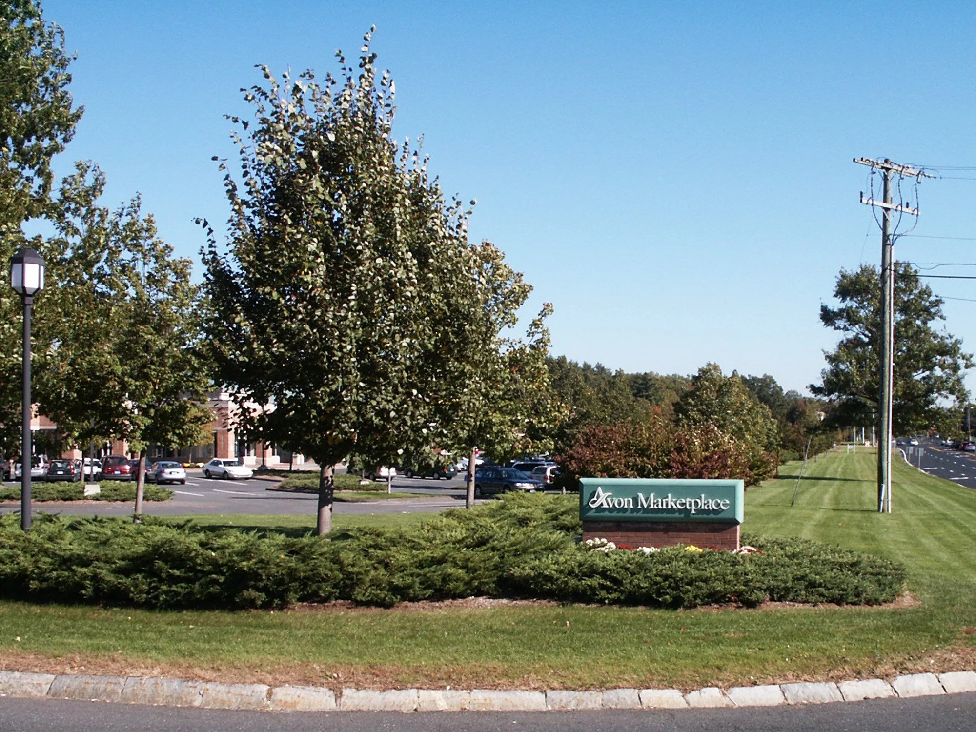 Avon Marketplace 6_Richter Cegan.jpg