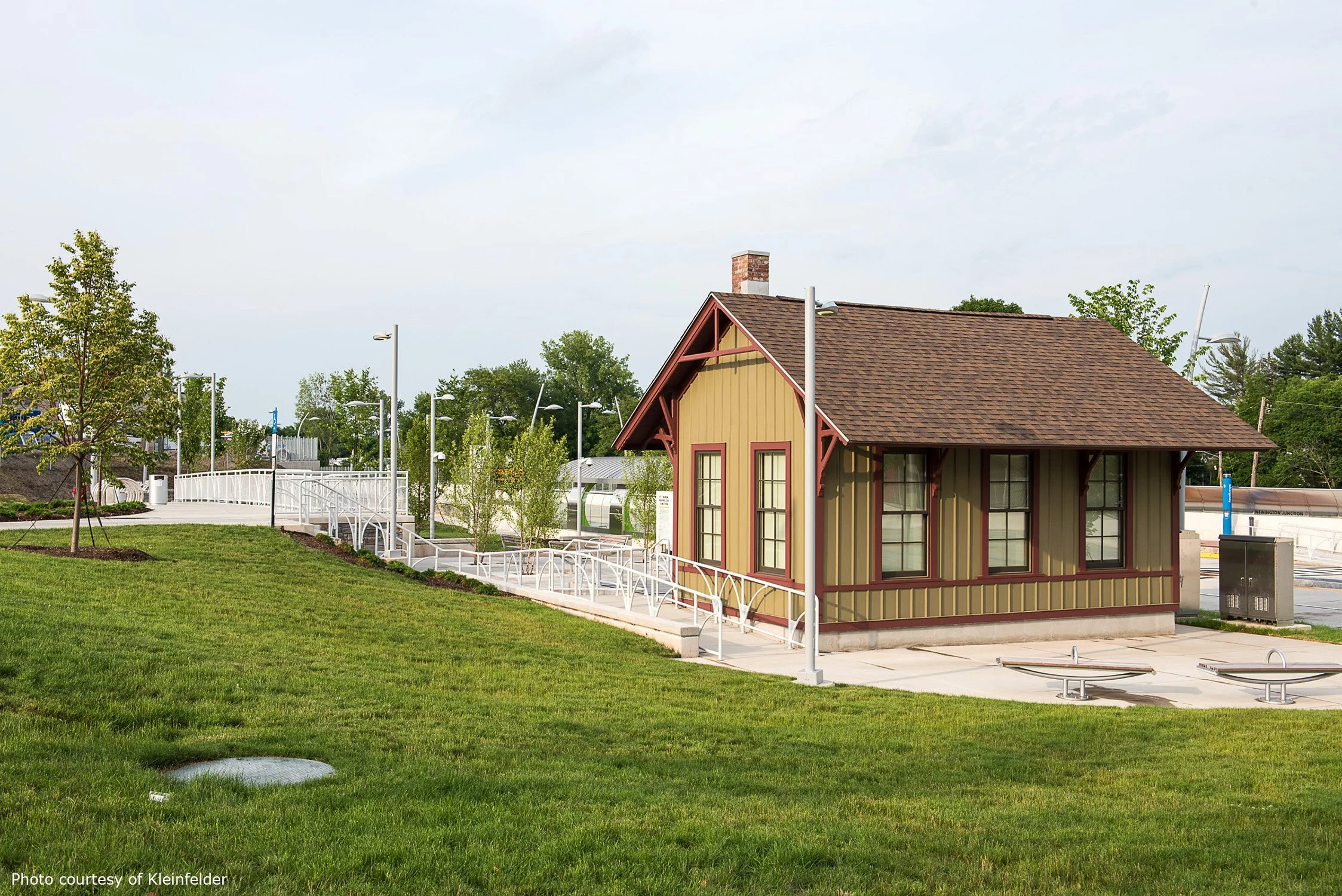 CTfastrak 7_Richter Cegan.jpg