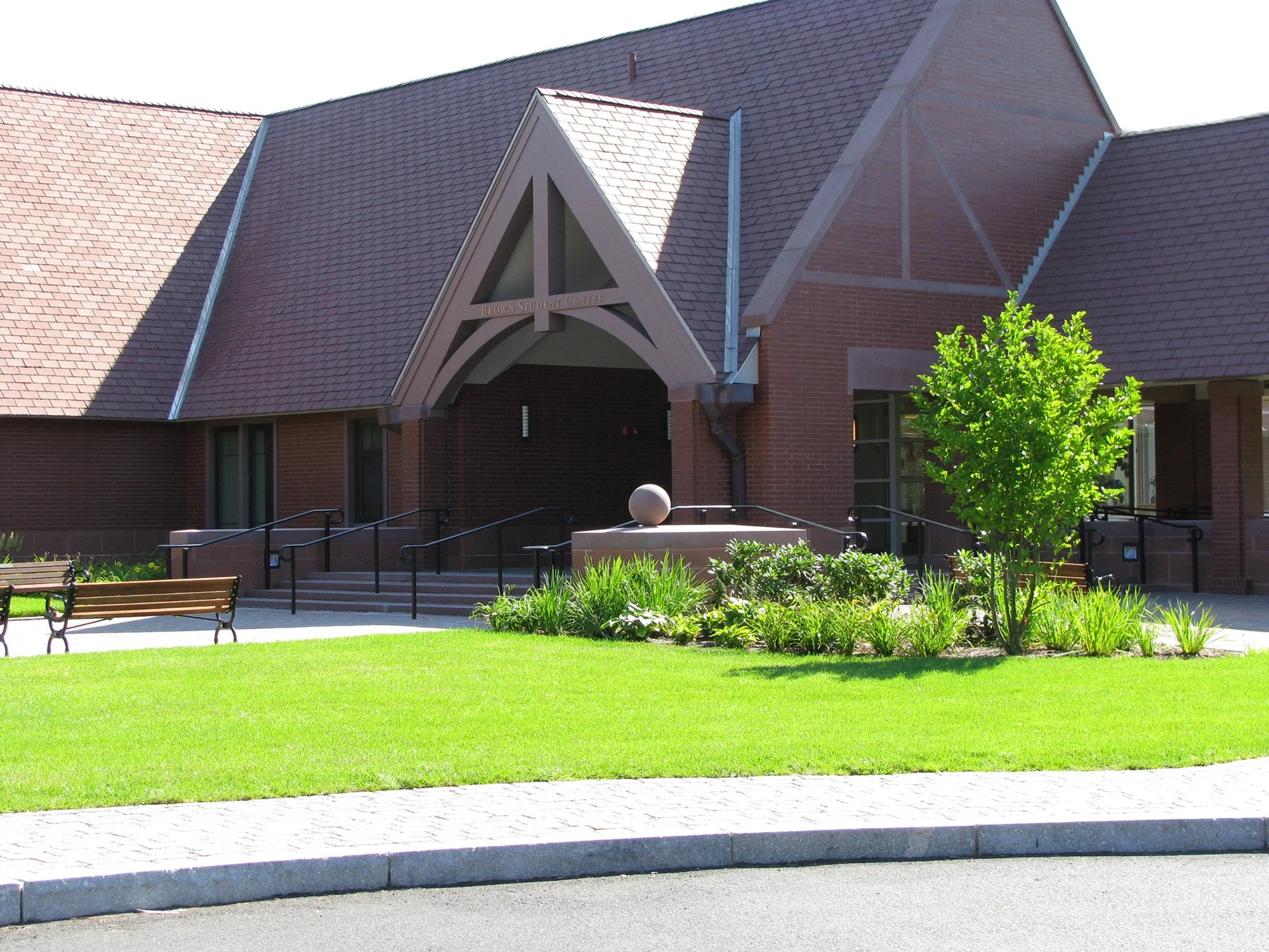 AOFS Student Center 7_Richter Cegan.jpg