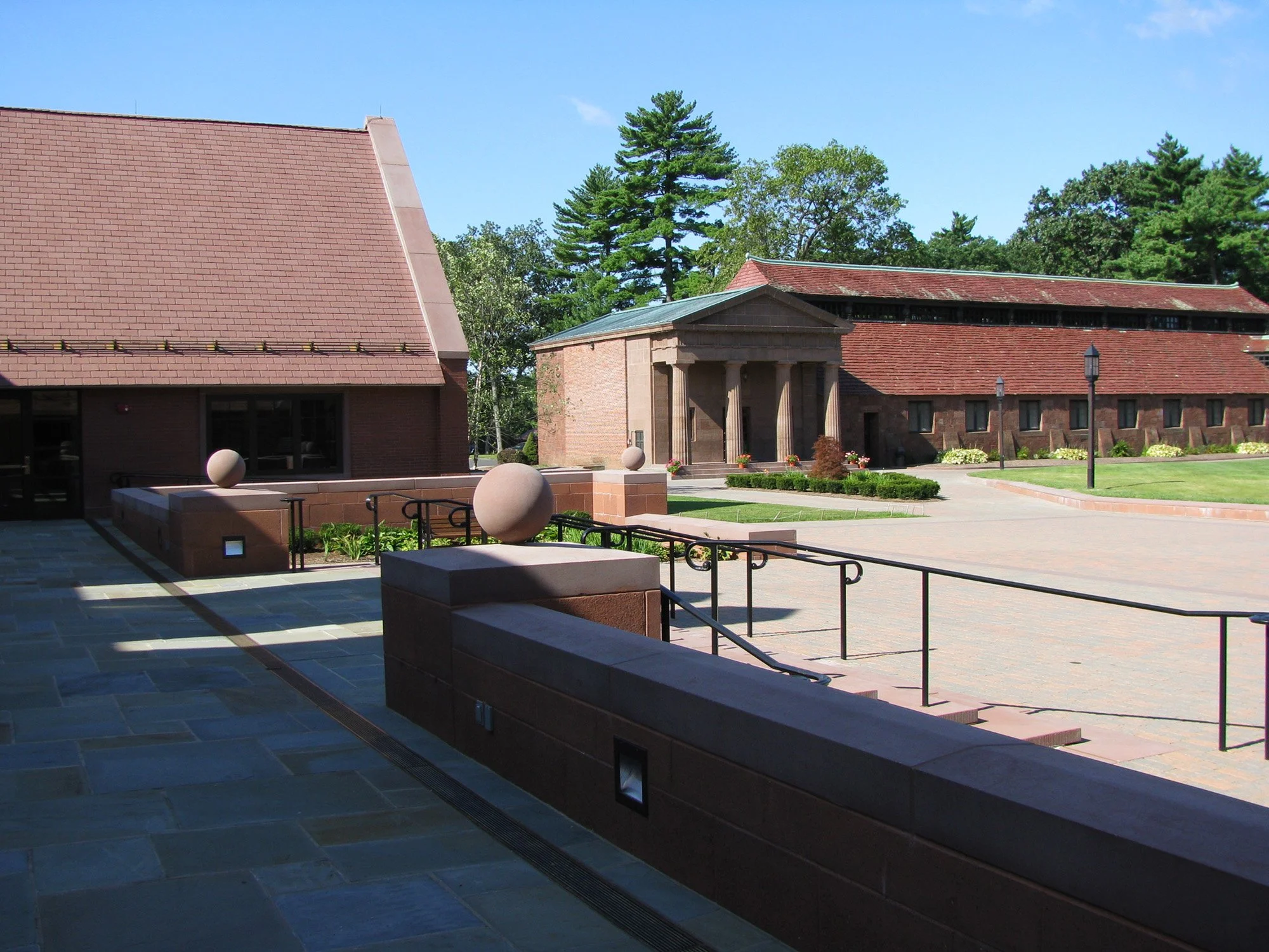AOFS Student Center 6_Richter Cegan.jpg