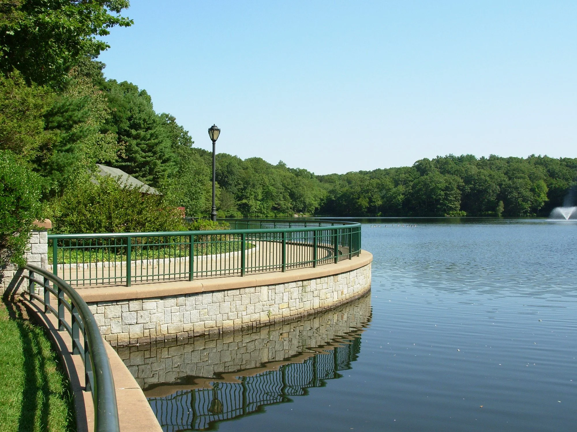 Mohegan Park 7_Richter Cegan.jpg