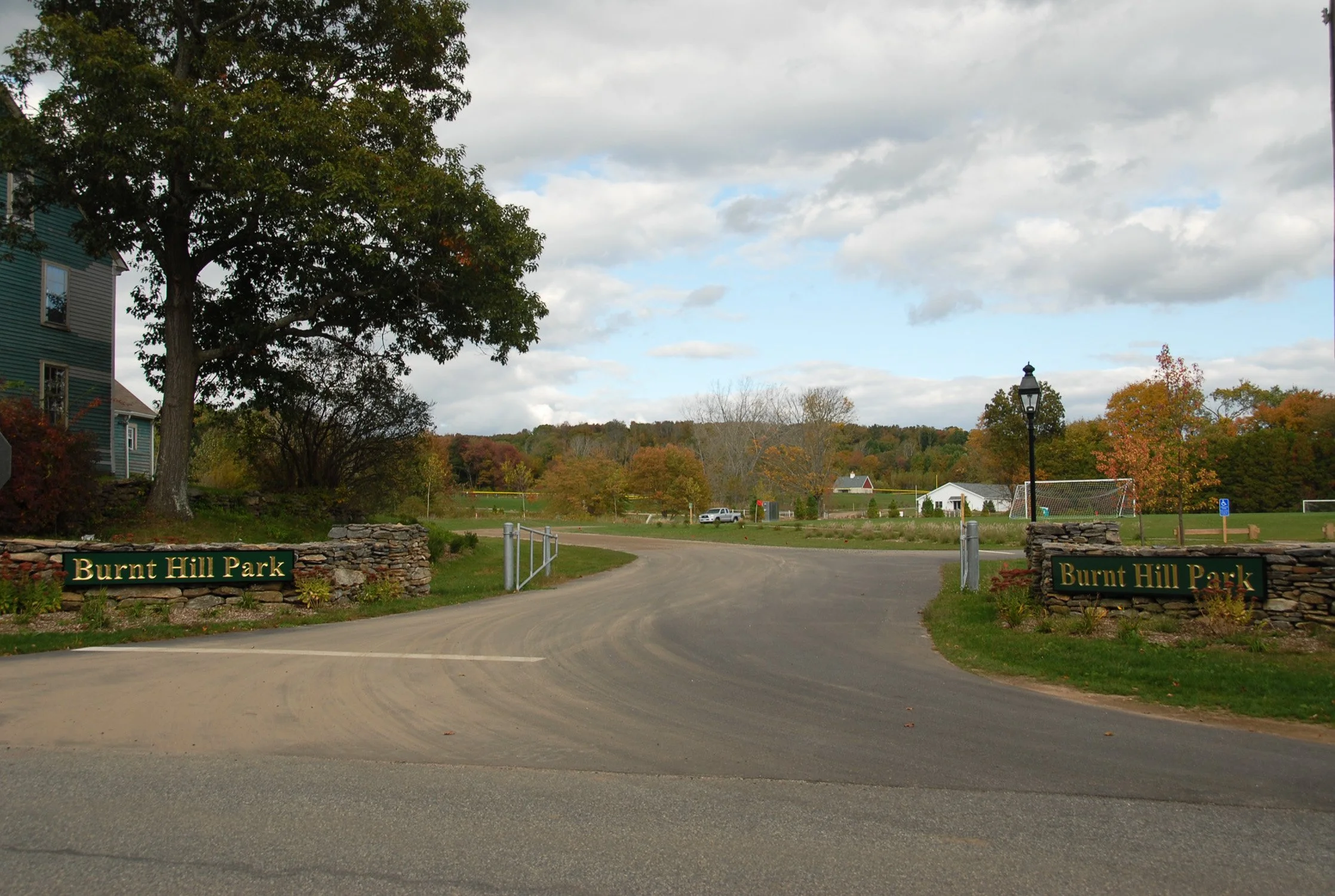 Burnt Hill Park 8_Richter Cegan.jpg