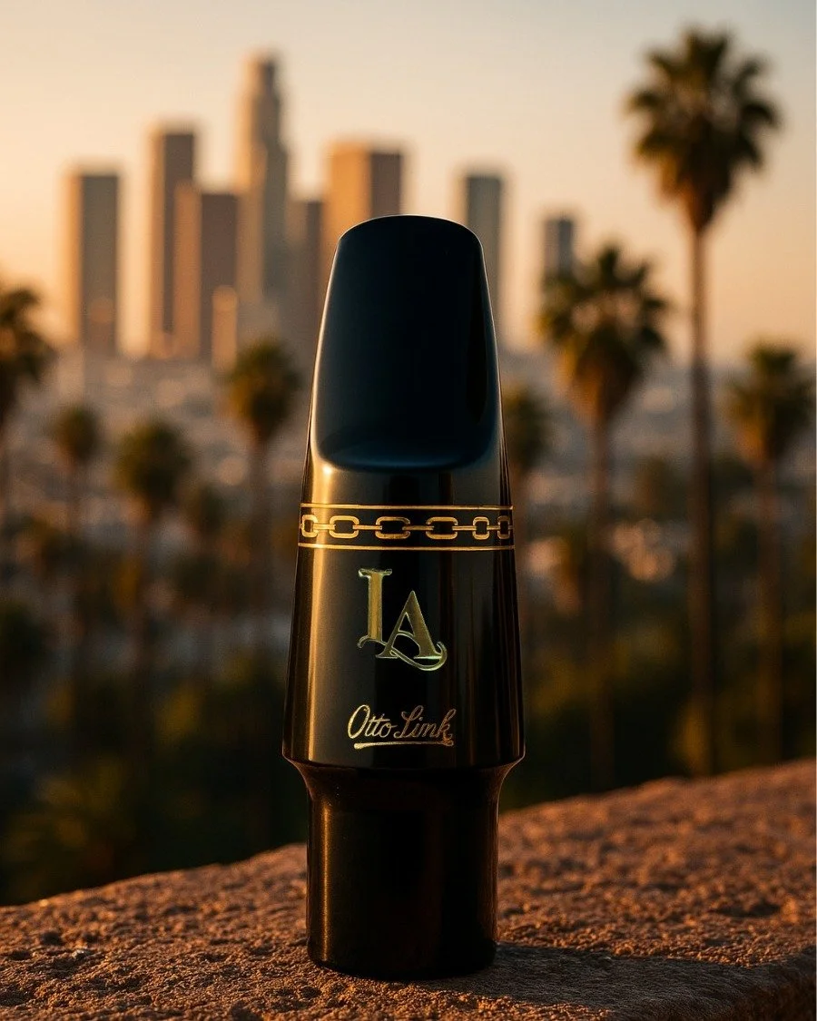 🌅 Golden hour. Golden tone. 🎷 The Otto Link LA in its natural habitat. 

Available now.

#OttoLink #OttoLinkLA #Sax #Saxophone #TenorSax #SaxLife
