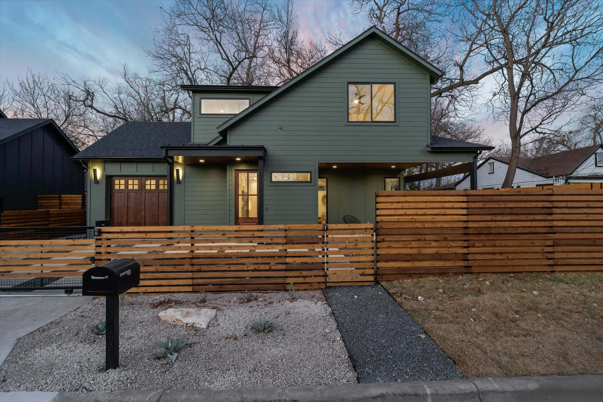 01-3604-thompson-st-ckn-captial-group-austin-home-builder-09652.jpg