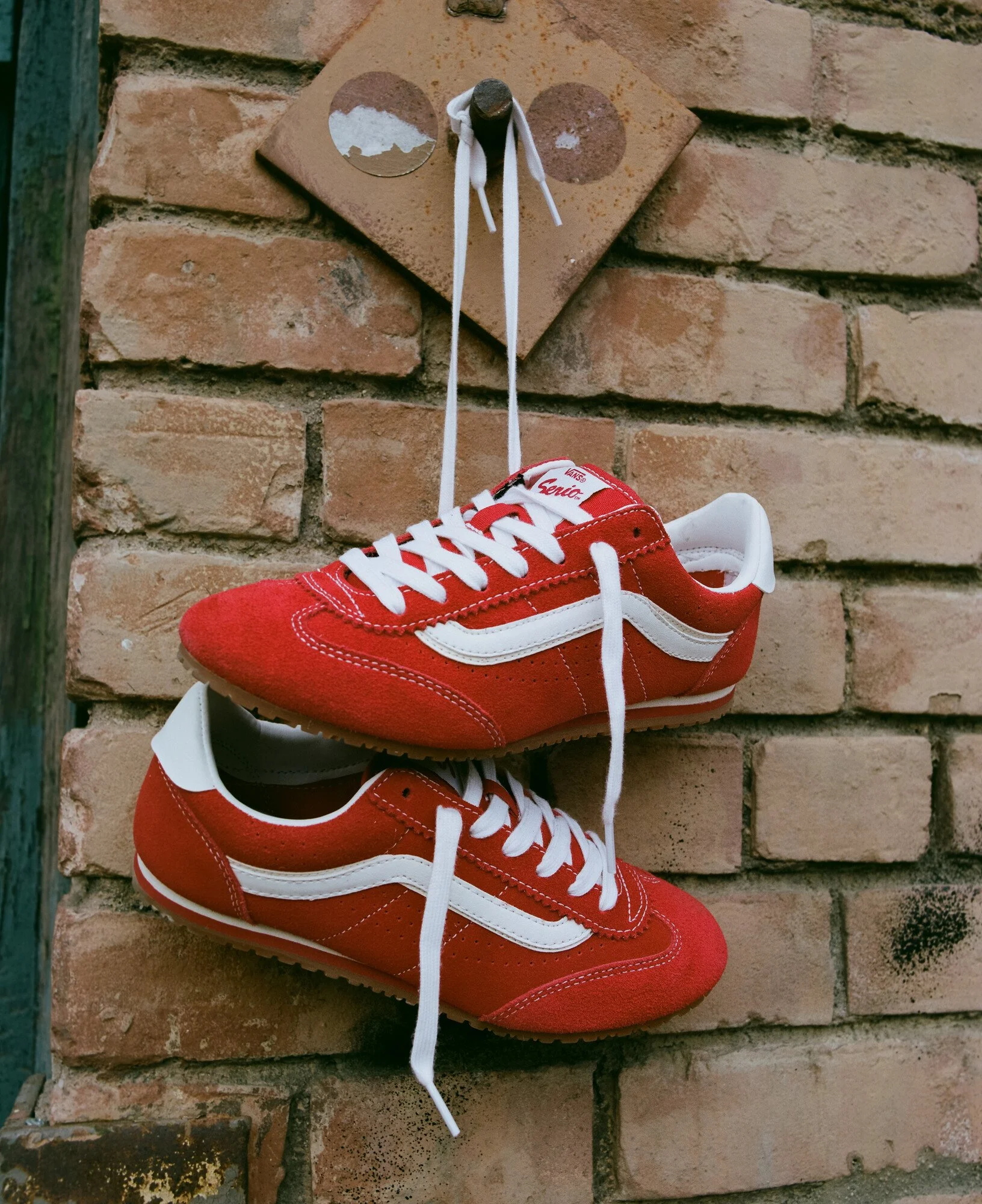 SP25_Americas_SuperLowpro_000152370004 1.jpg