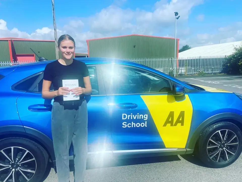 PJSchoolofMotoring-Nottingham-6.png