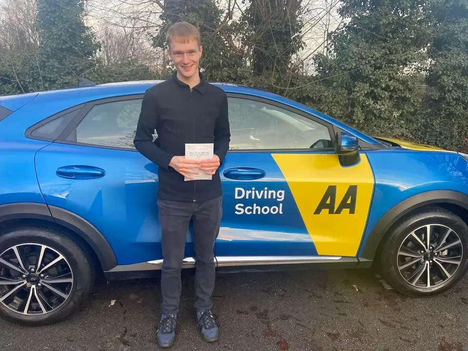 PJSchoolofMotoring-Nottingham-8.png