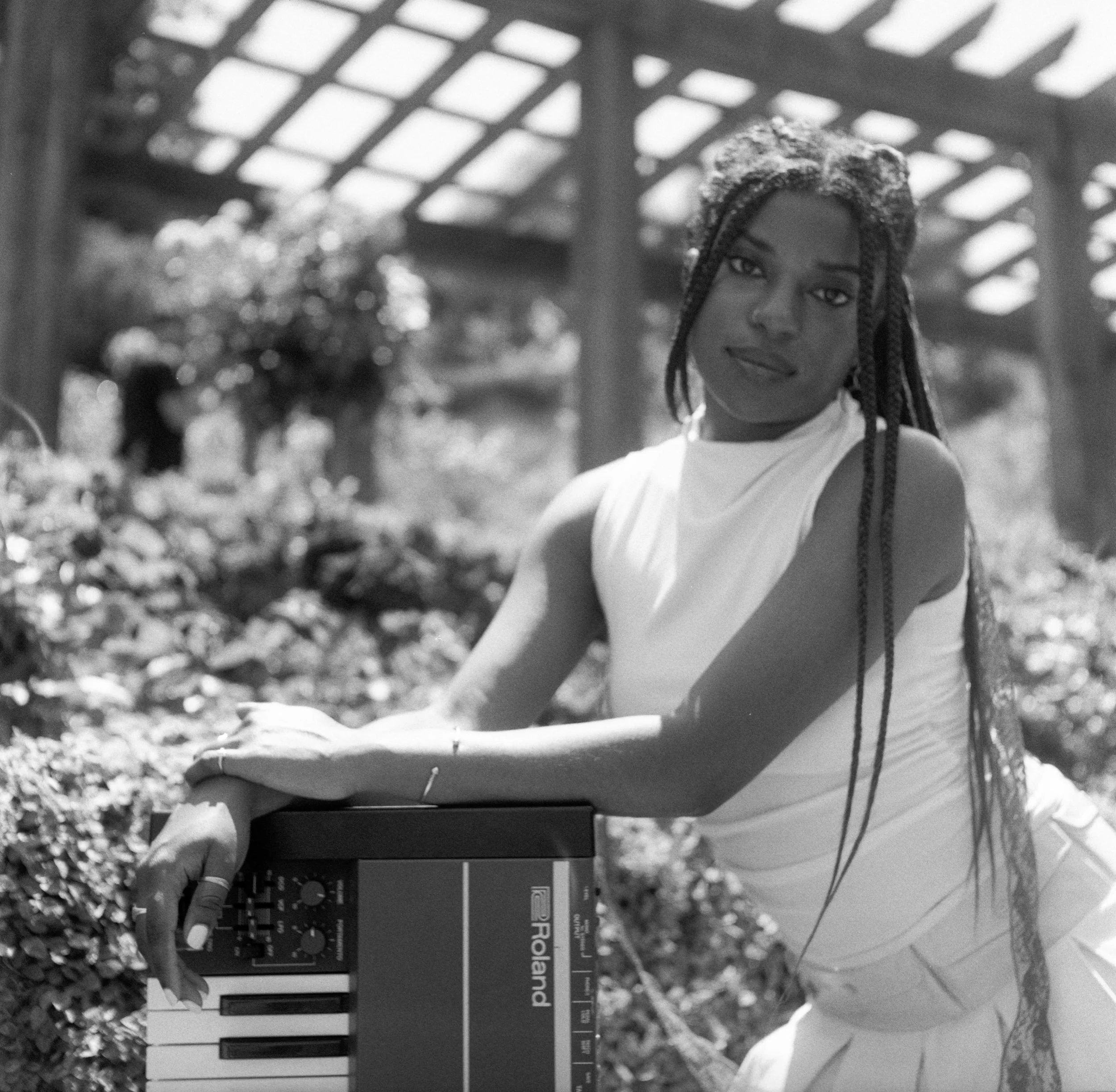 b&w dani off line at berk rose garden-1.JPG