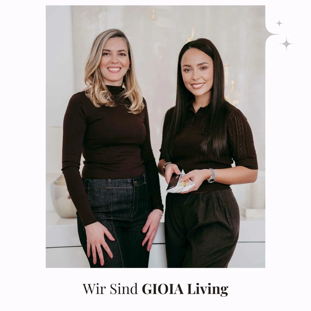 ✨ Neues Studio. Neue Ideen. Neue Ma&szlig;anfertigungen. ✨

Zum Internationalen Frauentag stellen wir euch unser M&ouml;beldesign-Studio GIOIA LIVING vor! 💛

Wir sind Anita und Jasmina &ndash; zwei Frauen mit einer gemeinsamen Vision: ma&szlig;gefer