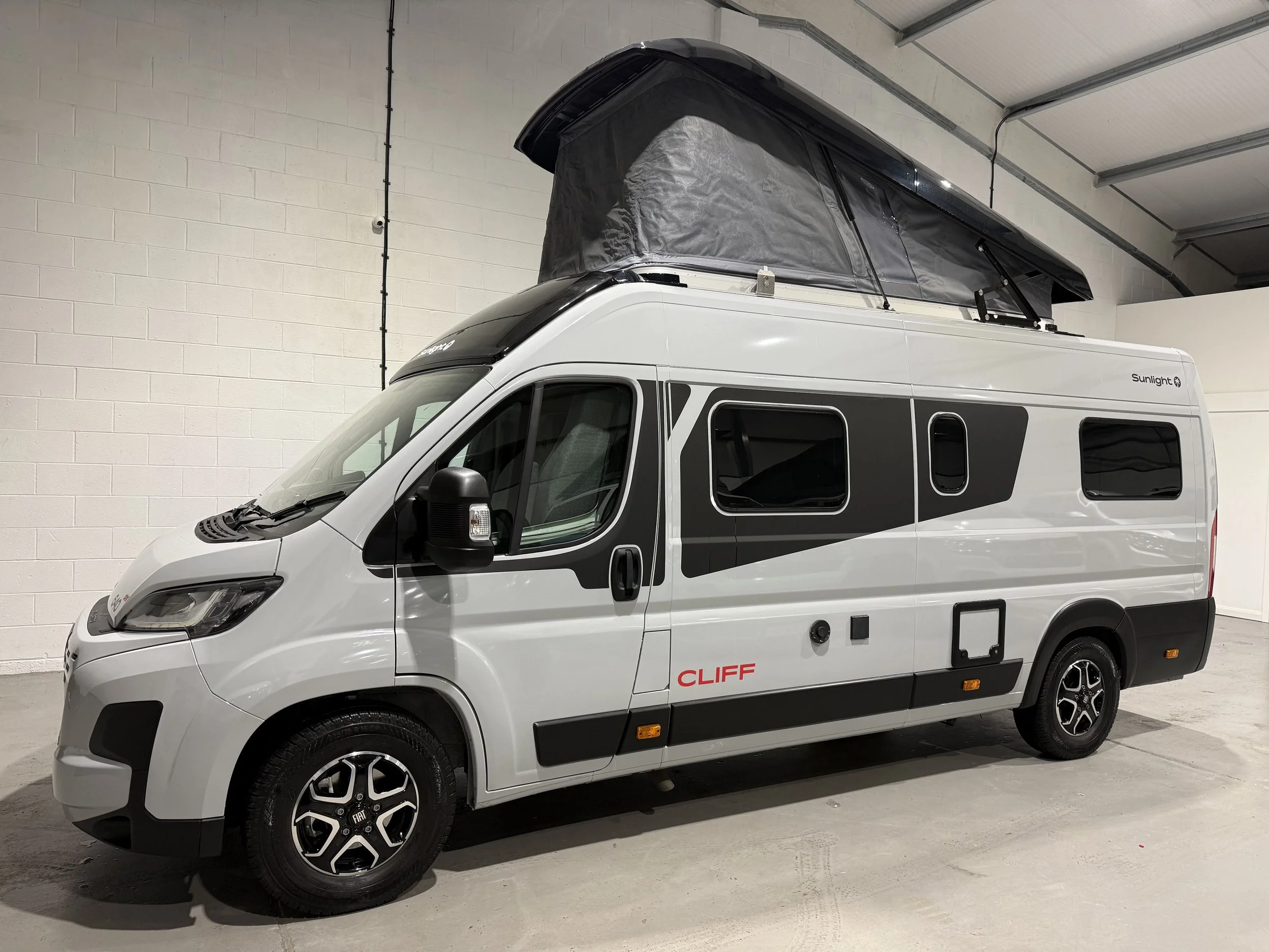 Sunlight Cliff X 640RT Adventure Edition