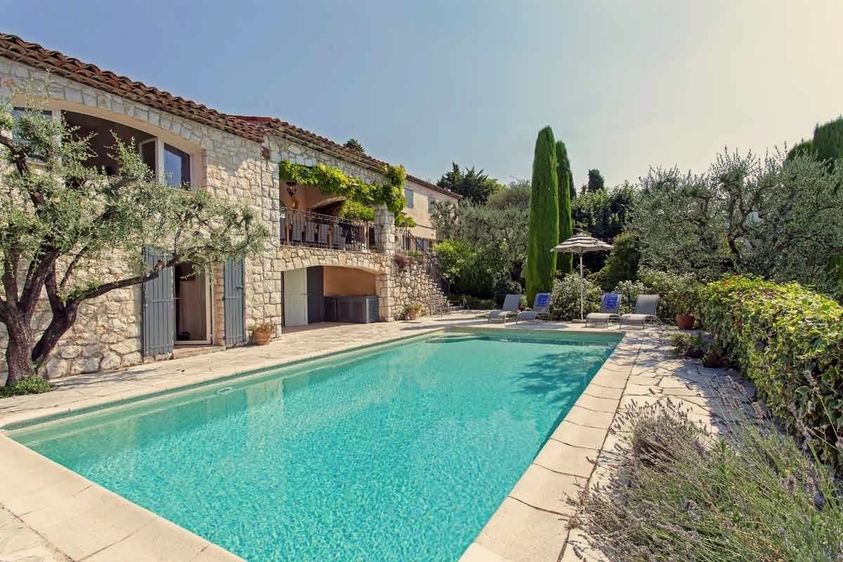 AM62-Rent-Villa-Grasse-21A.jpg