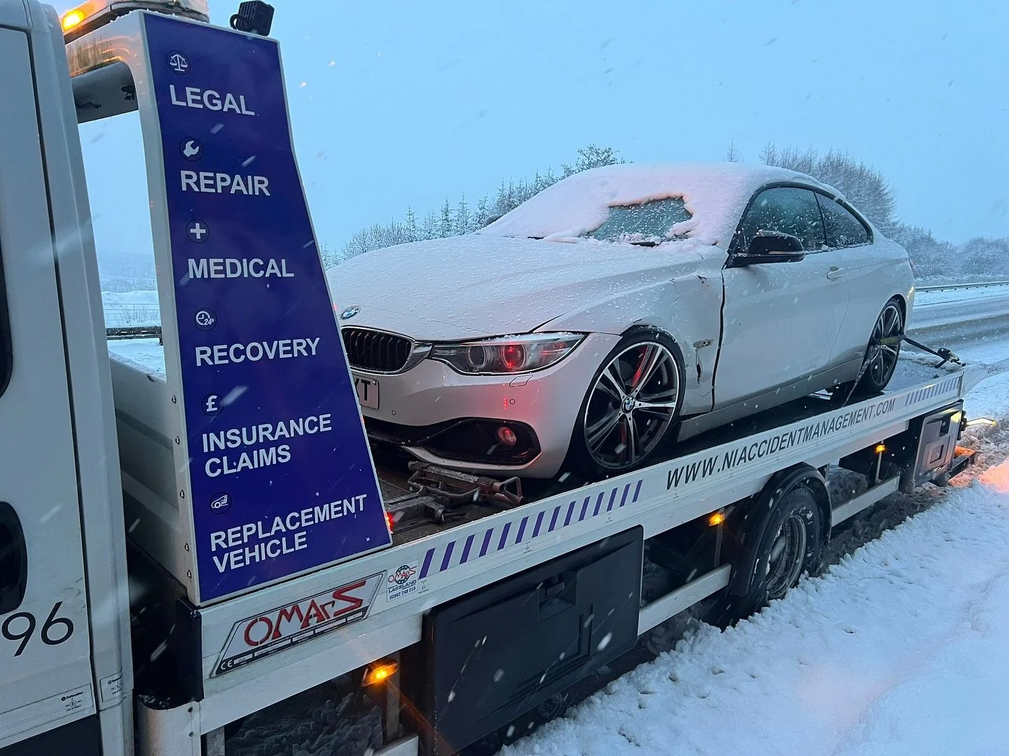 Snow on the roads = higher risk.
If your car&rsquo;s stranded or damaged, don&rsquo;t mess about.

Save our number now: 02890 184 333
NI Accident Management &mdash; 24/7, whatever the weather. ❄️🚗