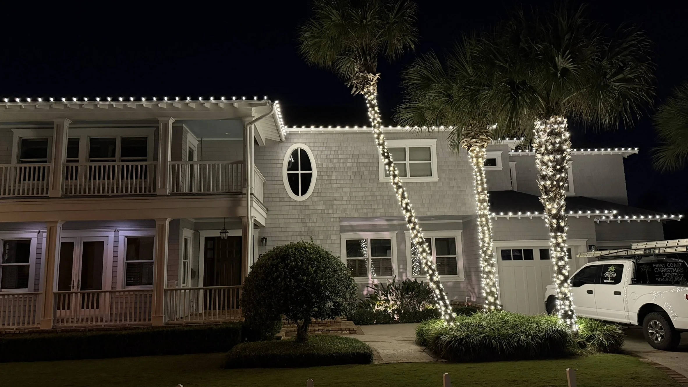 Atlantic Beach Christmas Roof and Palm Trees
