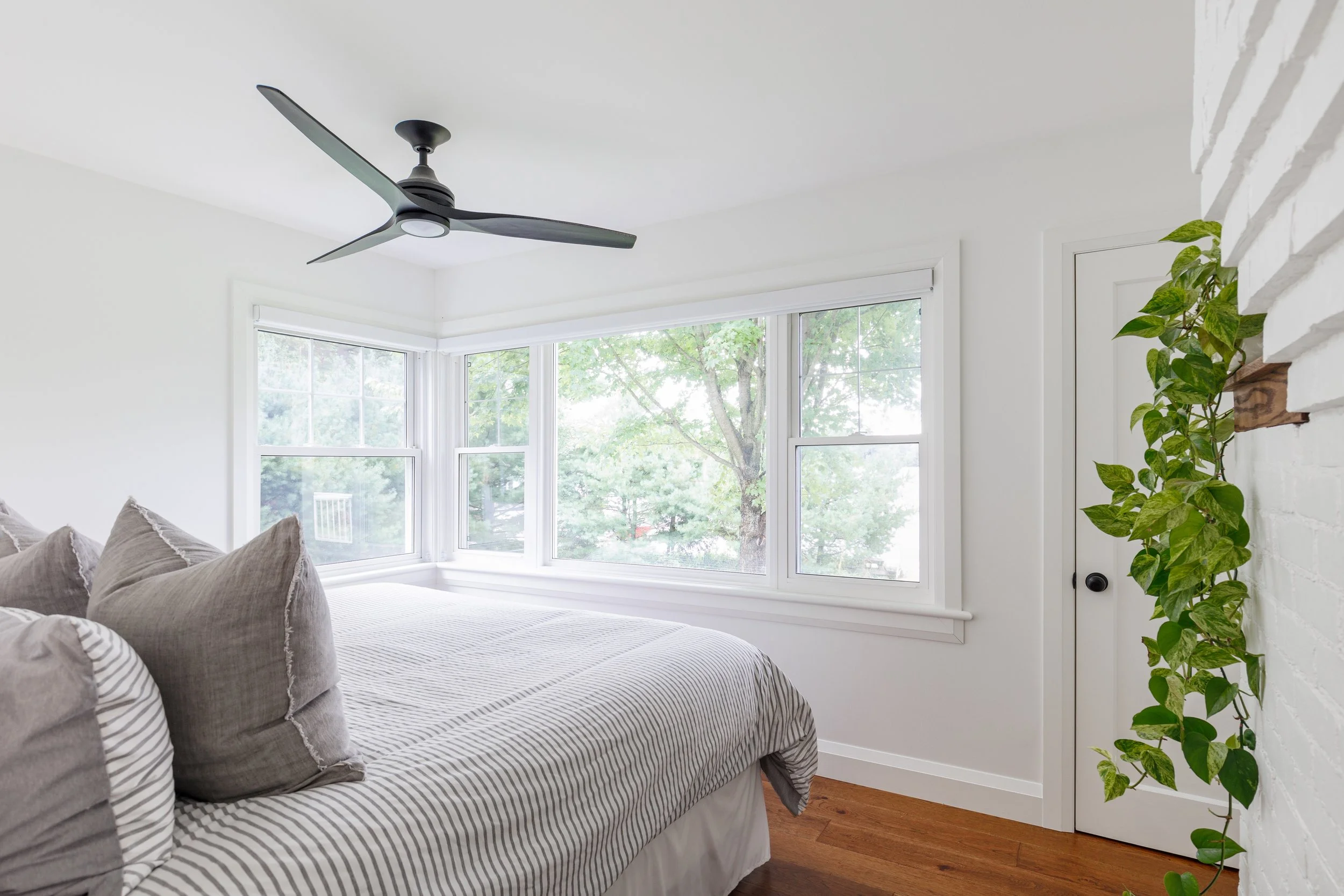 1082 Paignton House Rd-1 R.jpg