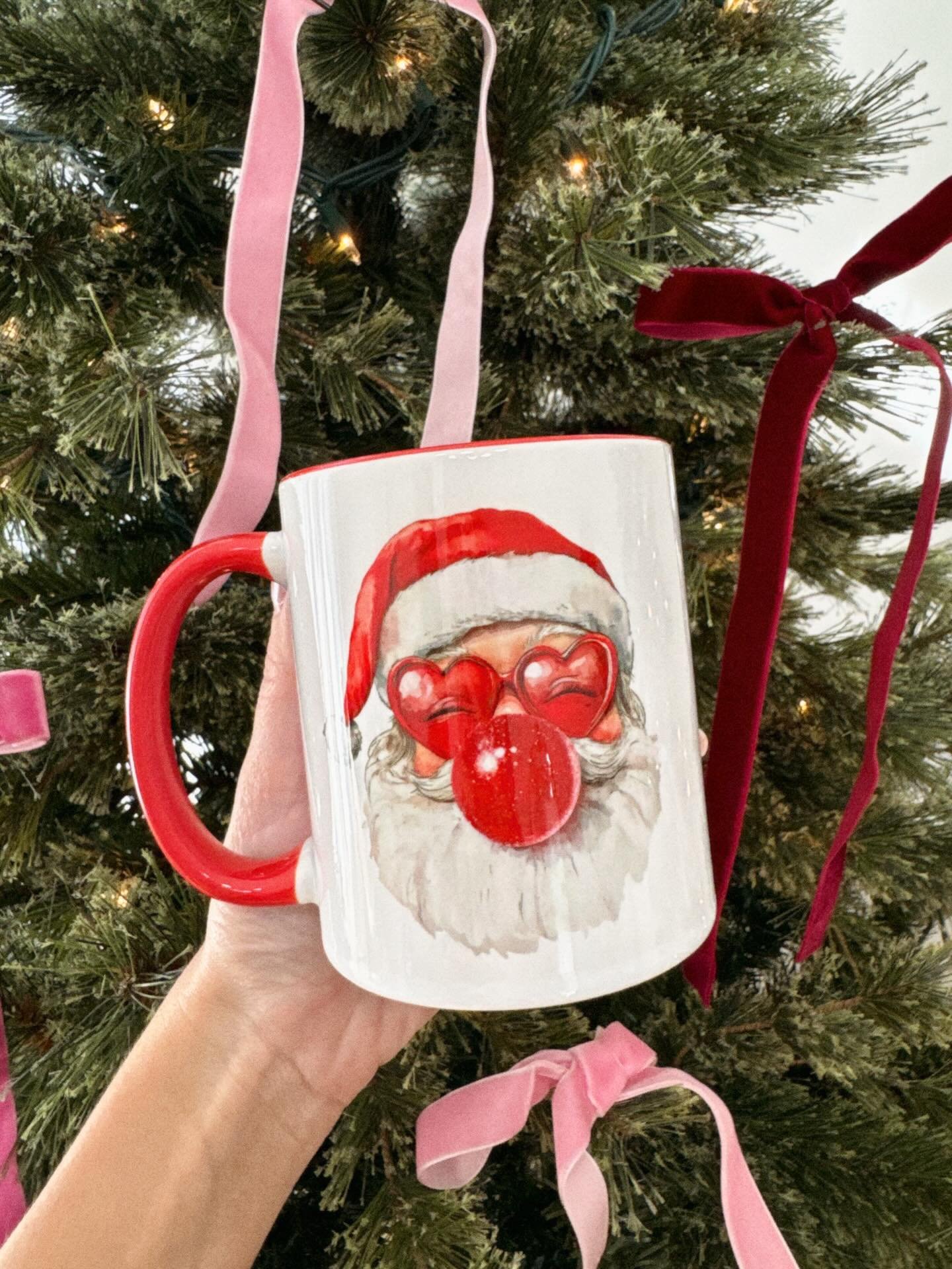 Santa makes everything sweeter! 🎅🏼❣️🍭