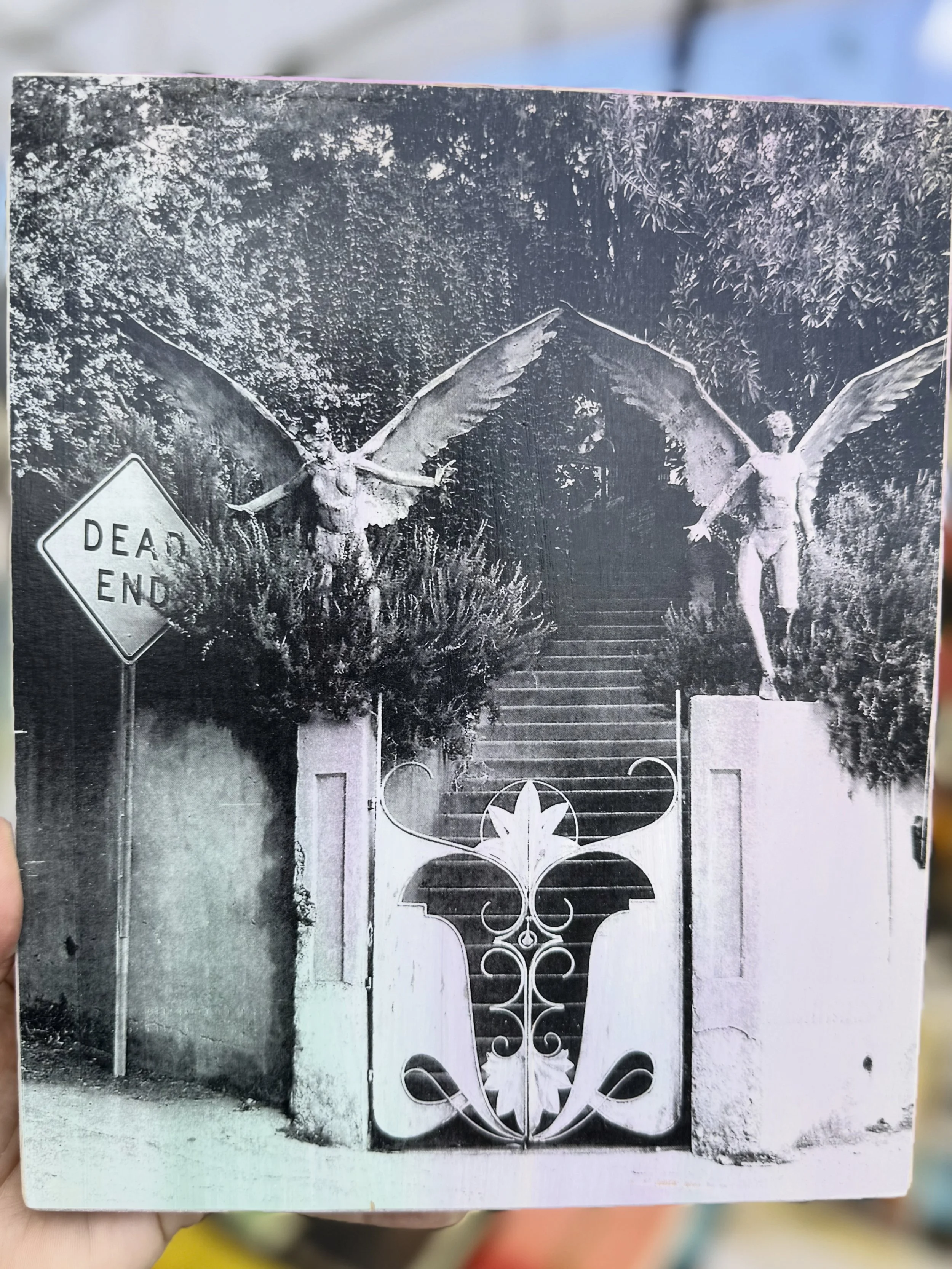 DEAD END