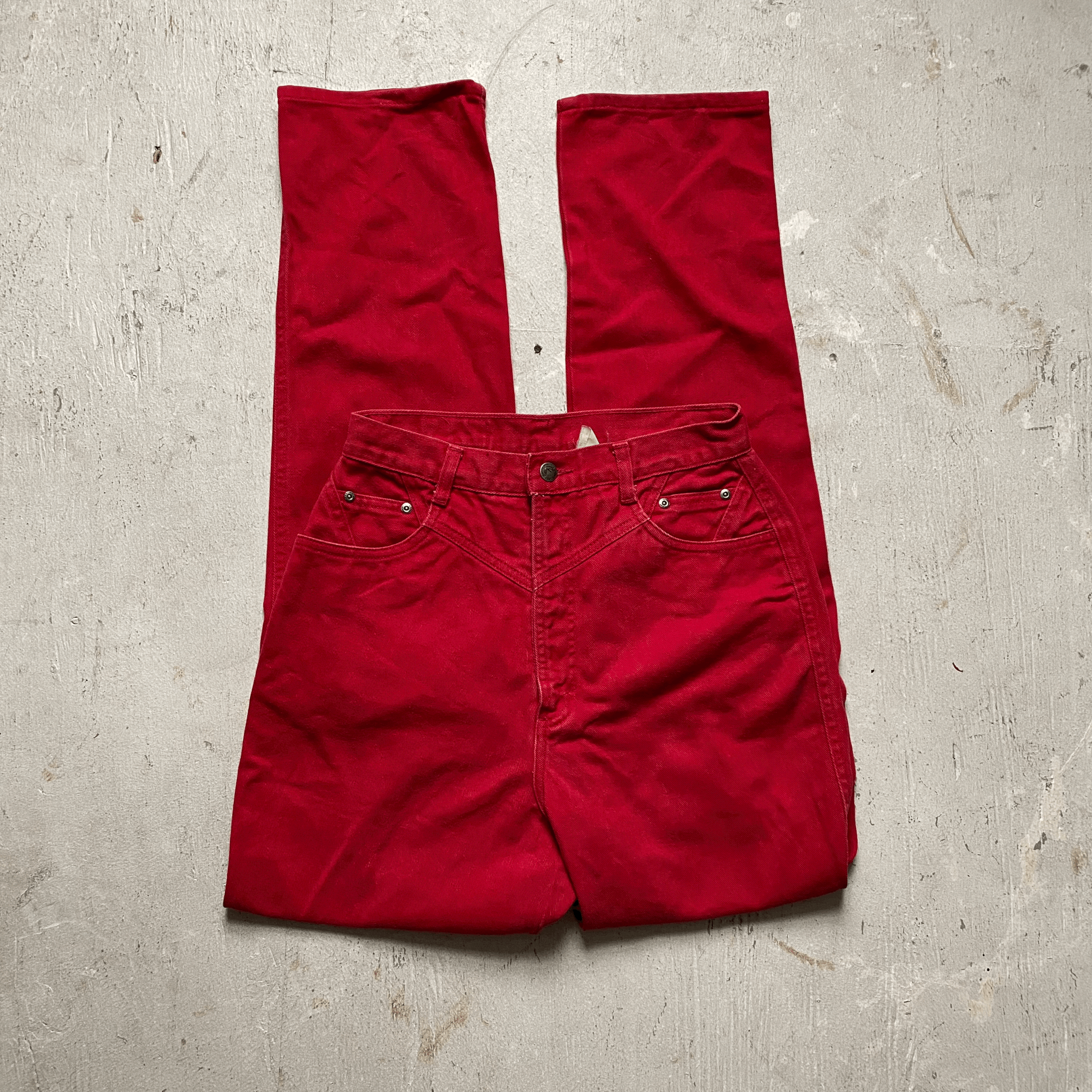 Christmas in Cheyenne Red Rockies 28"