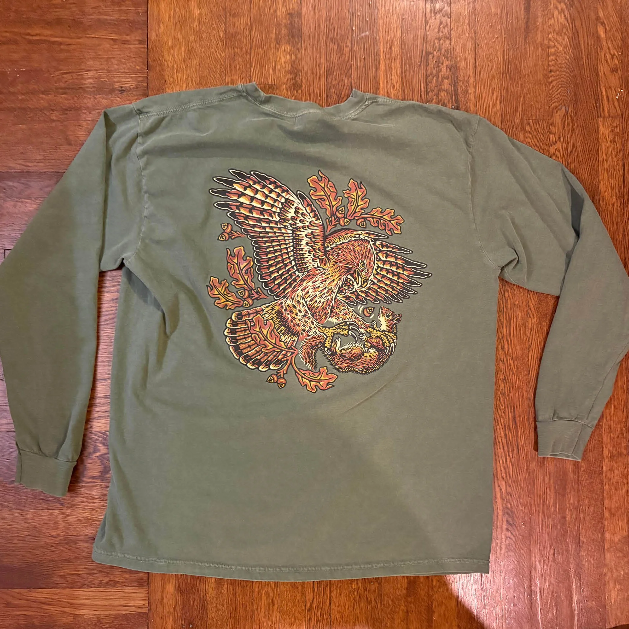 Red-Tail Long-Sleeve Shirt