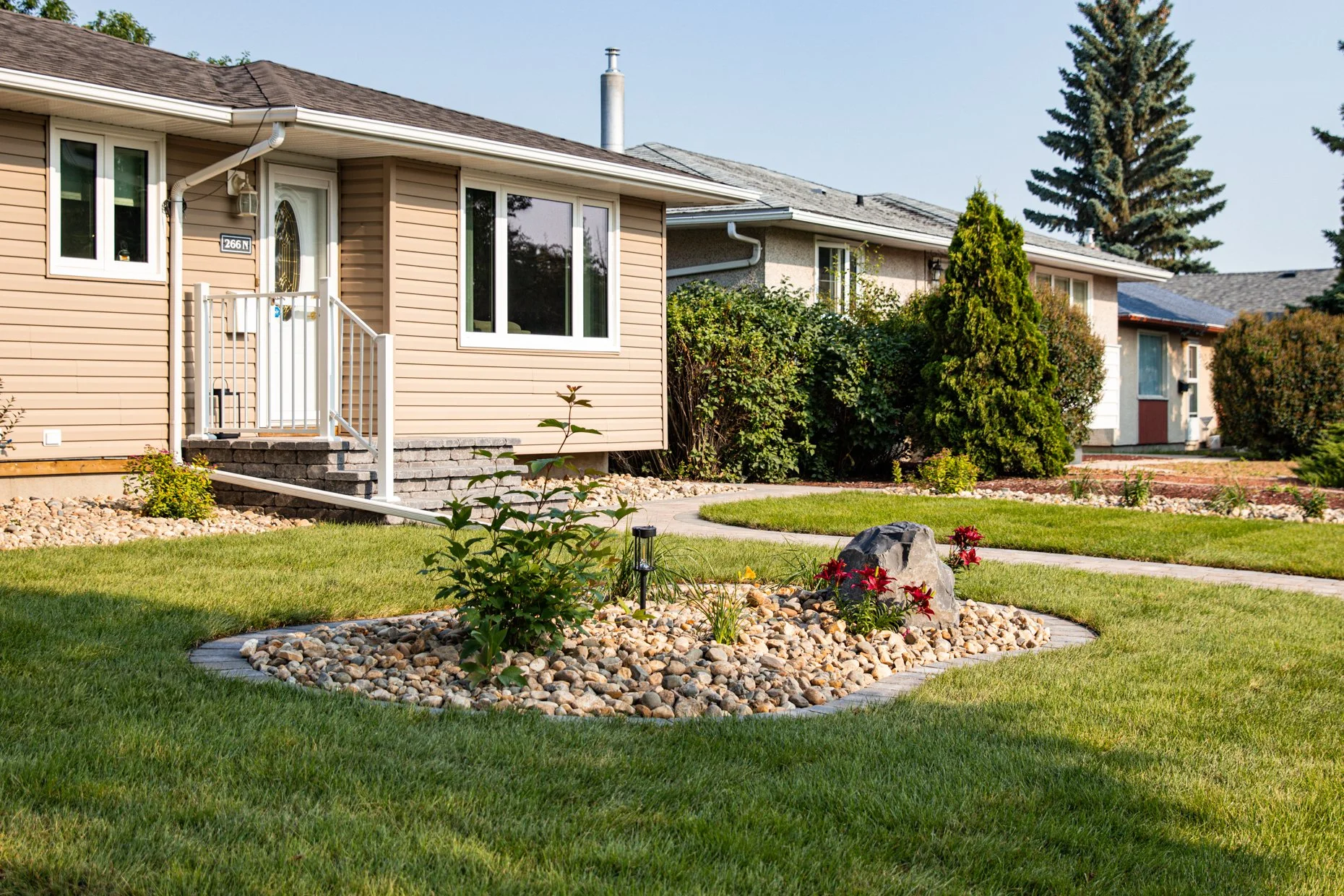 CORNWALL FRONTYARD_WEB-22.jpg