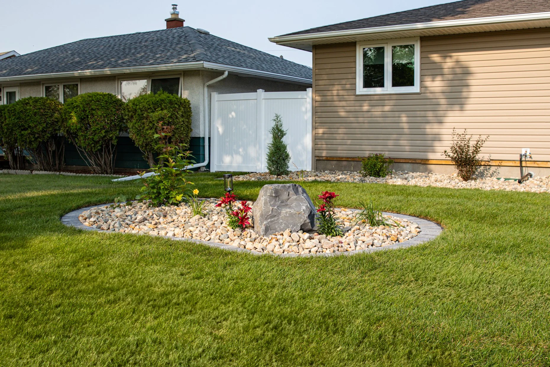 CORNWALL FRONTYARD_WEB-27.jpg