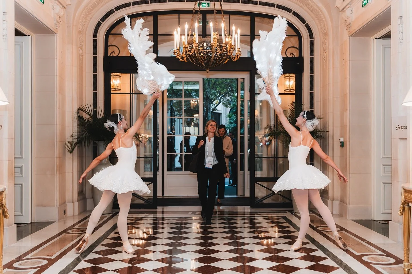 Day 3 has begun! 🤝 We’re kicking off the day at the beautiful
Shangri-La with a final round of meetings. The energy is high, but the best is yet to come...
Get ready, because tonight, it’s party time! #cremetravelshow