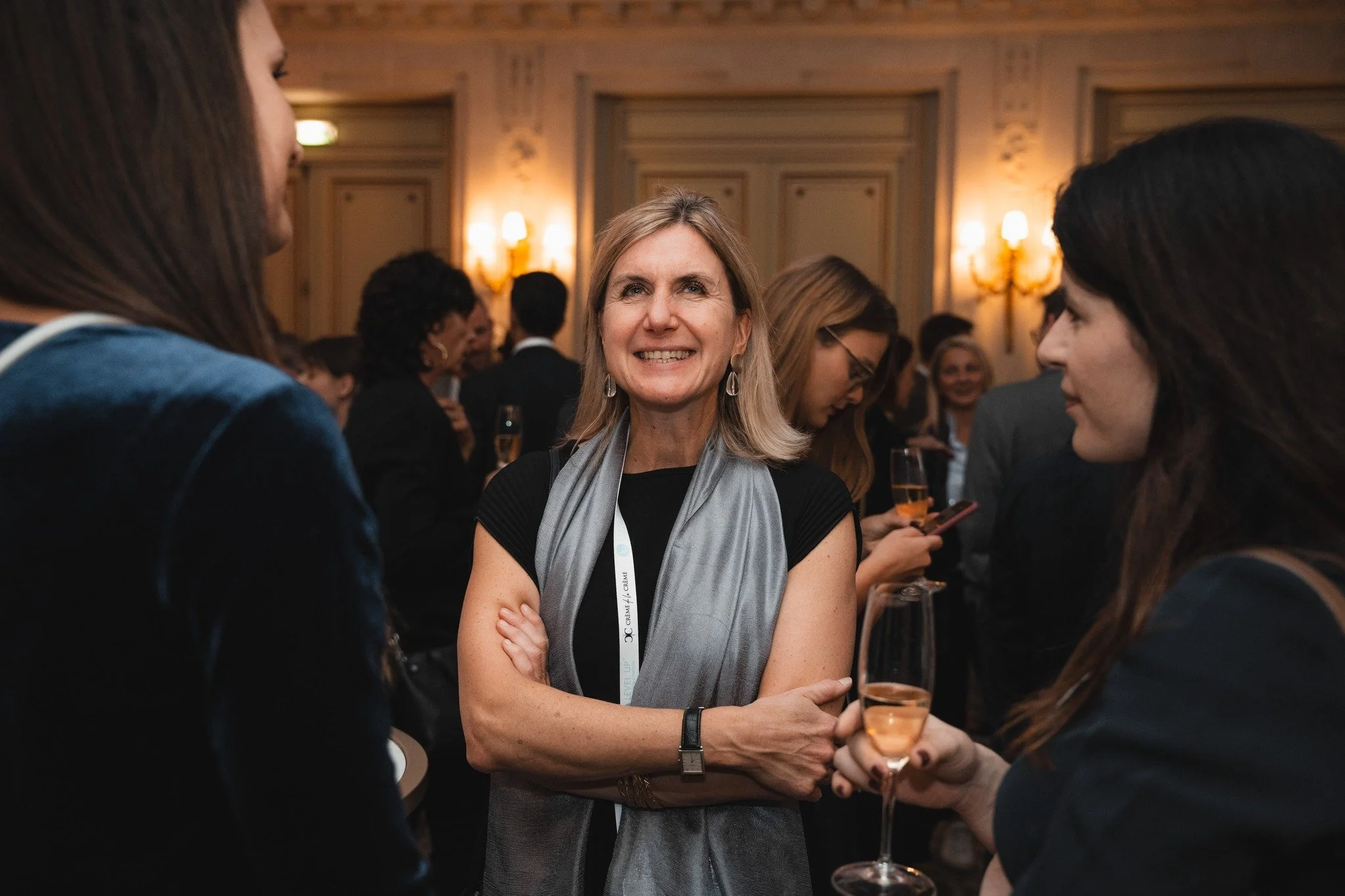 🇫🇷 Voil&agrave; &mdash; this is the French rendez-vous!

Relive the first day of the fair with us
35 meetings with journalists from France, Switzerland, Belgium &amp; Monacofollowed by our opening ceremony hosted in @@lemeuriceparis 

A celebration