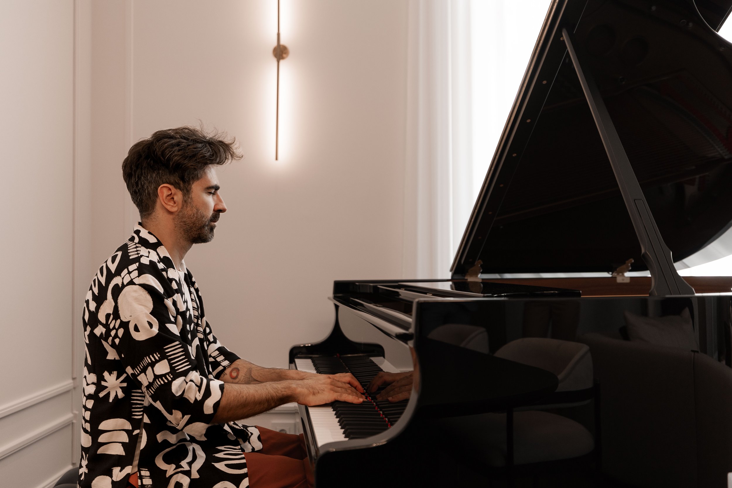 millerandmotion_the_ritz_carlton_steinway_symphony_suite-31.jpg