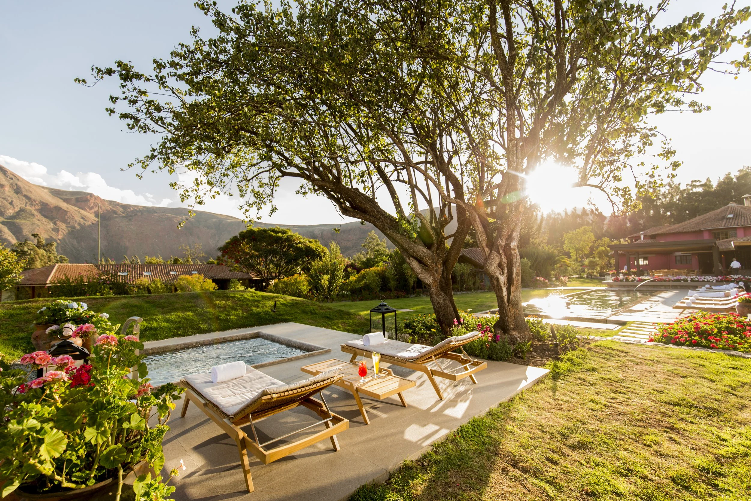 Panoramic View, Pool + Jacuzzi (1).JPG