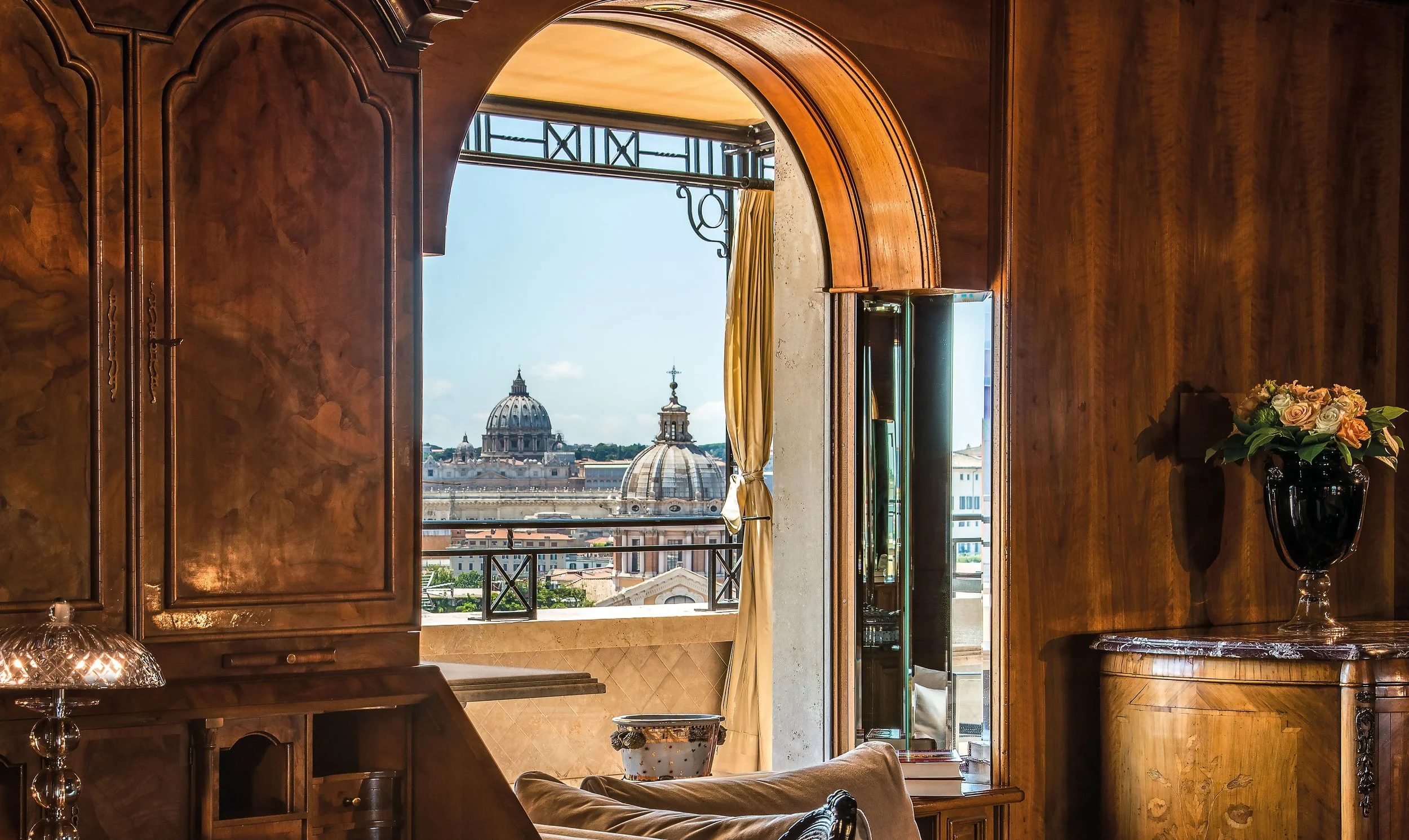 San Pietro Suite VIEW - Hassler Roma.jpg