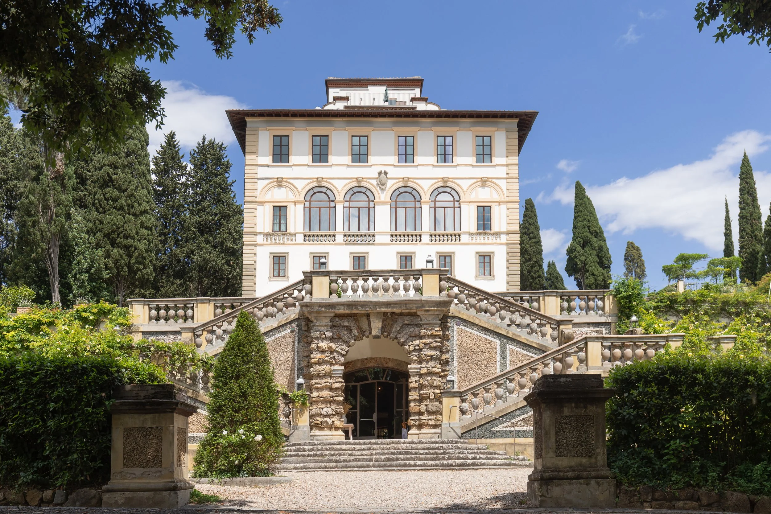 Exterior (9).jpg