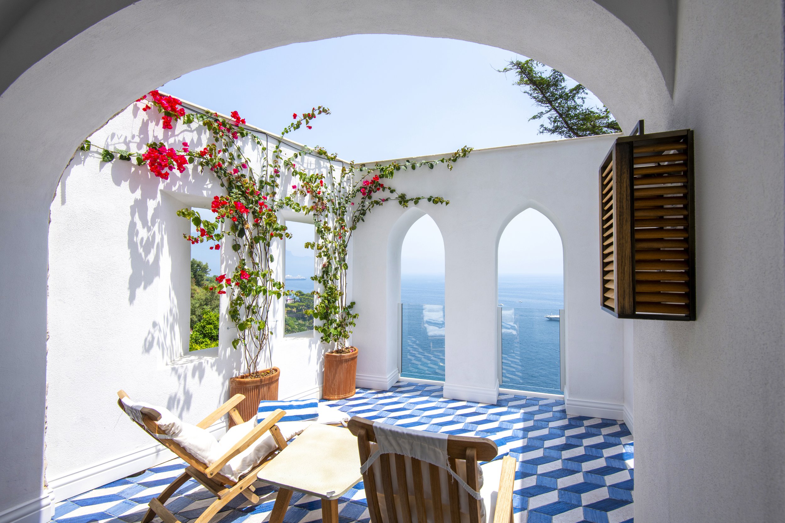 Copia di 803 Corner suite terrace.jpg