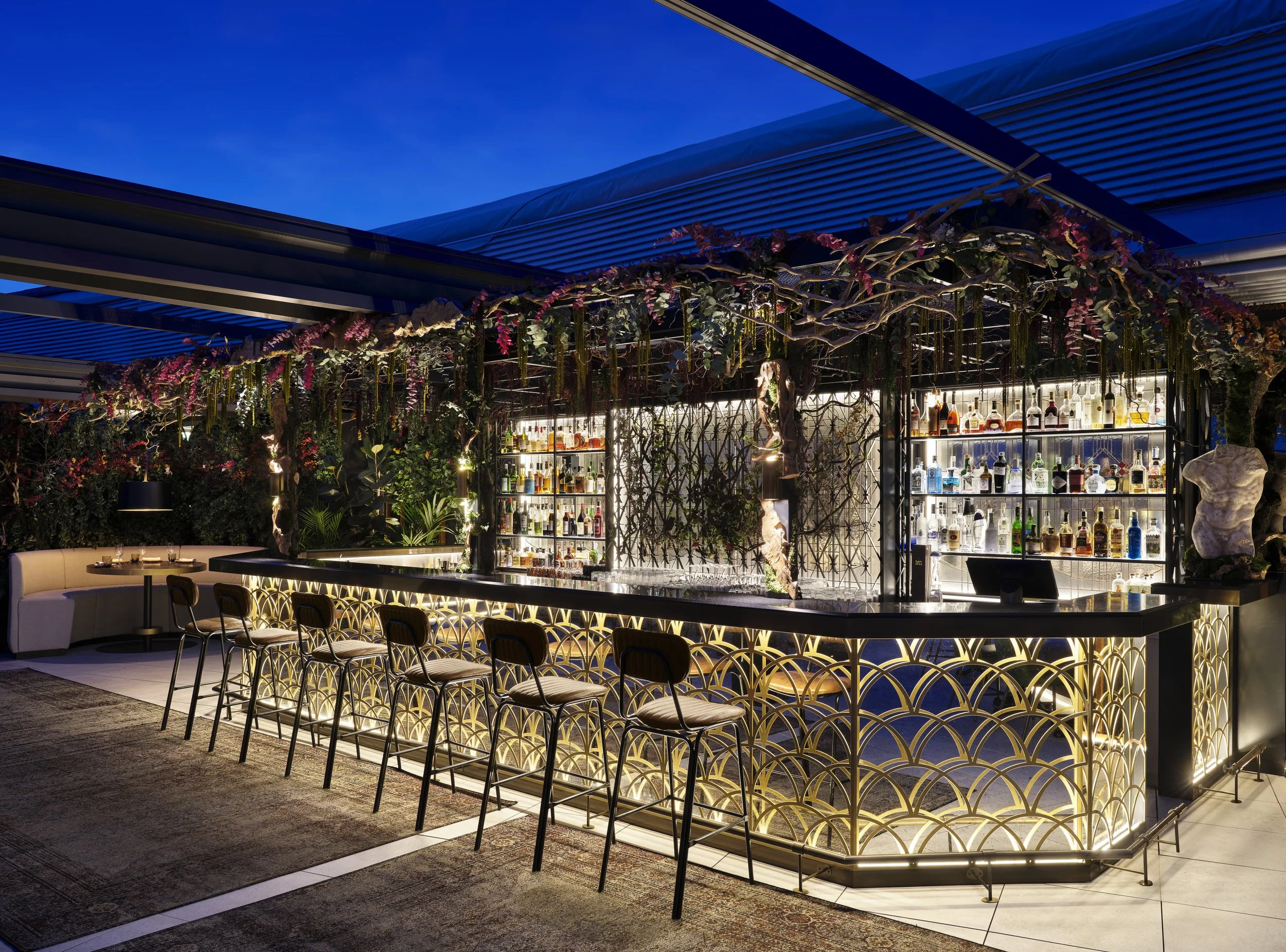 Anantara_Palazzo_Naiadi_Rome_Hotel_Bar_SEEN_By_Olivier_Rooftop_Bar.jpg